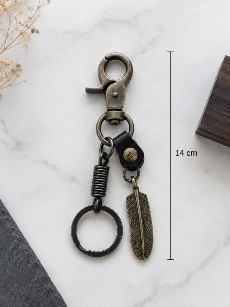 Karabinalı Metal Anahtarlık Kemer Anahtarlığı Araba Anahtarlığı Çanta Askılı Tüy Figürlü Erkek Anahtarlık 14 cm 