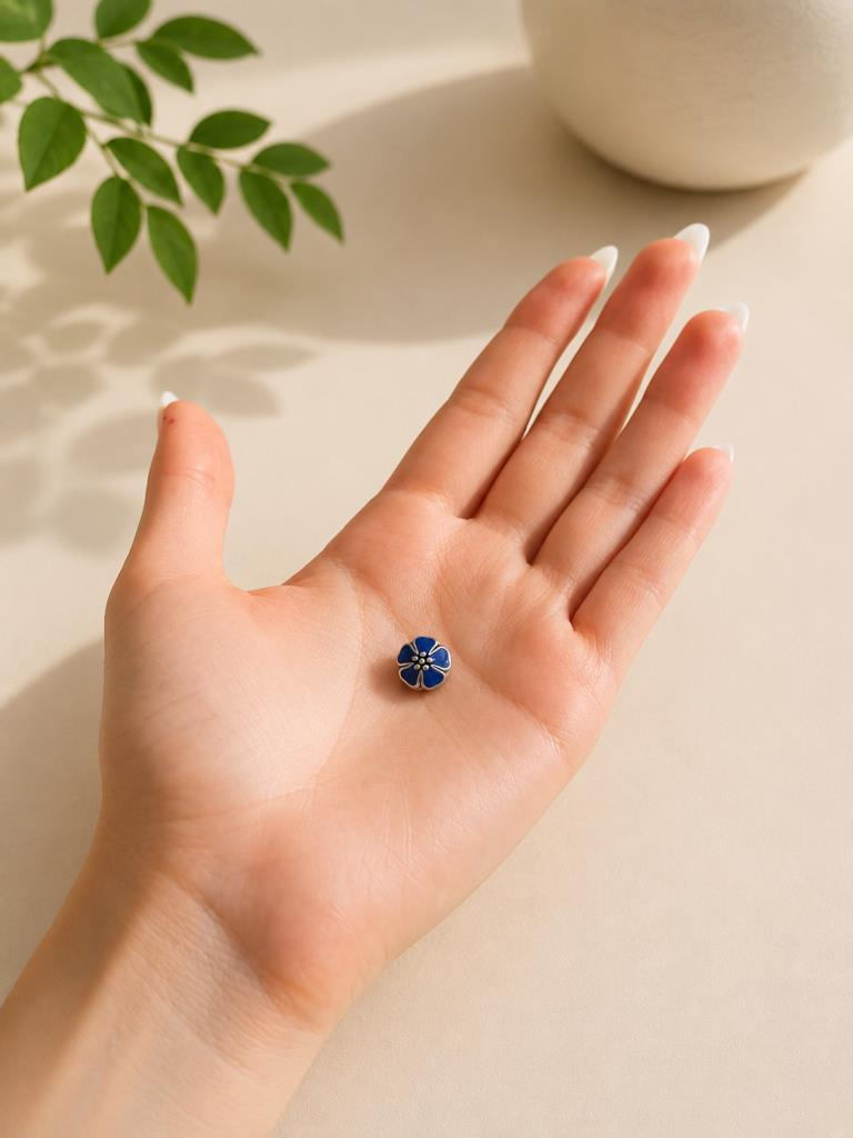 Mavi Çiçekli Charm Boncuk Kadın Bileklik Aparatı Modern Şık Tasarım