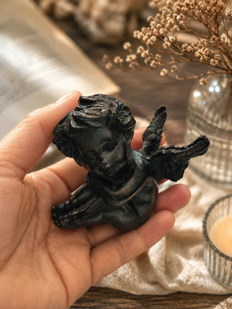 Melek Biblo Dekoratif Mini Angel Figür Siyah Masa Üstü Ev Ofis Kitaplık Dekoru Reçine