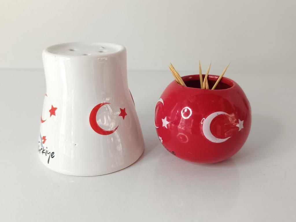 Tuzluk Kürdanlık Seramik Biblo Masa Süsü Türk Bayrak Ay Yıldız hediye 