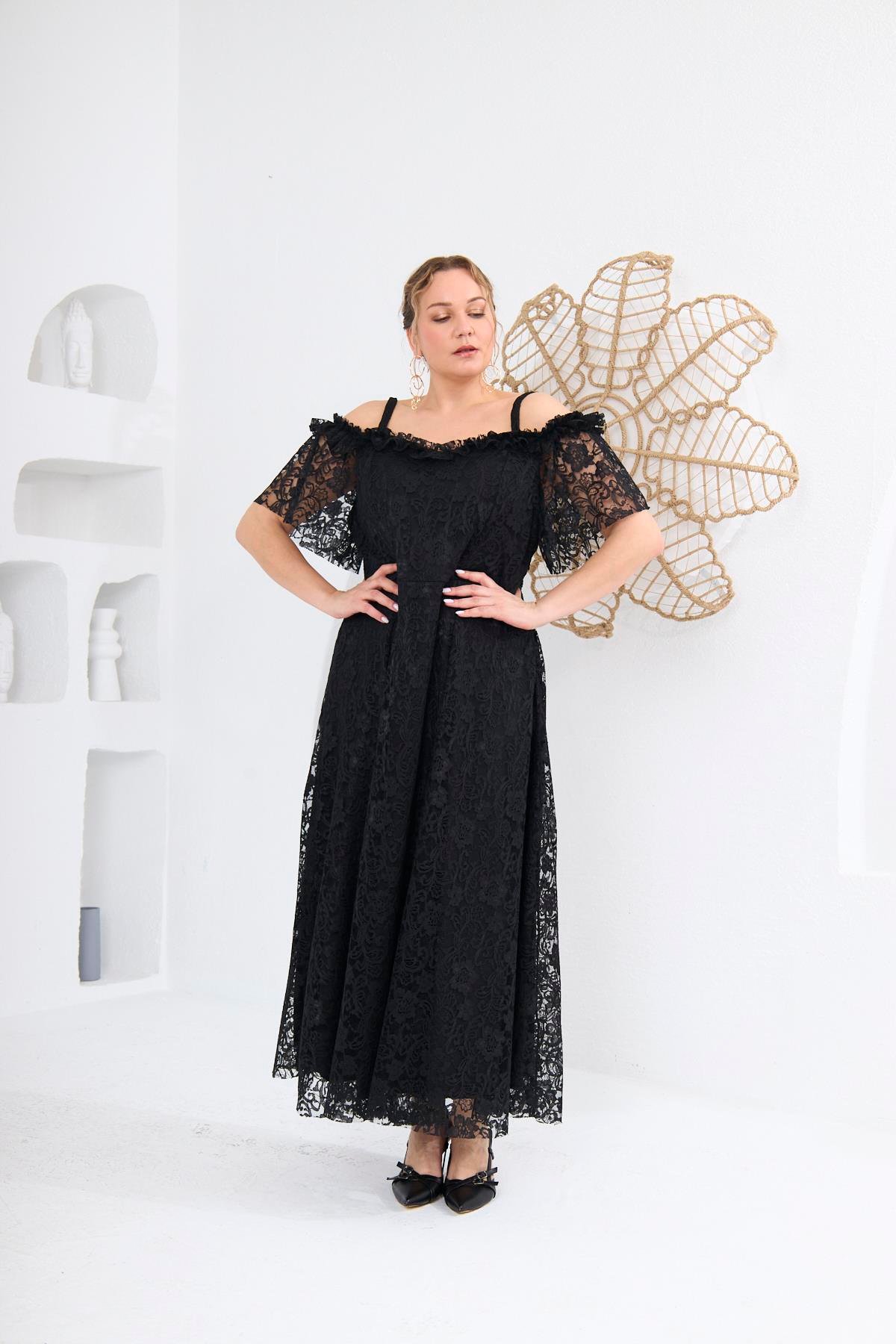 RMG Dantel Astarlı Omuz Detay Büyük Beden Elbise Siyah