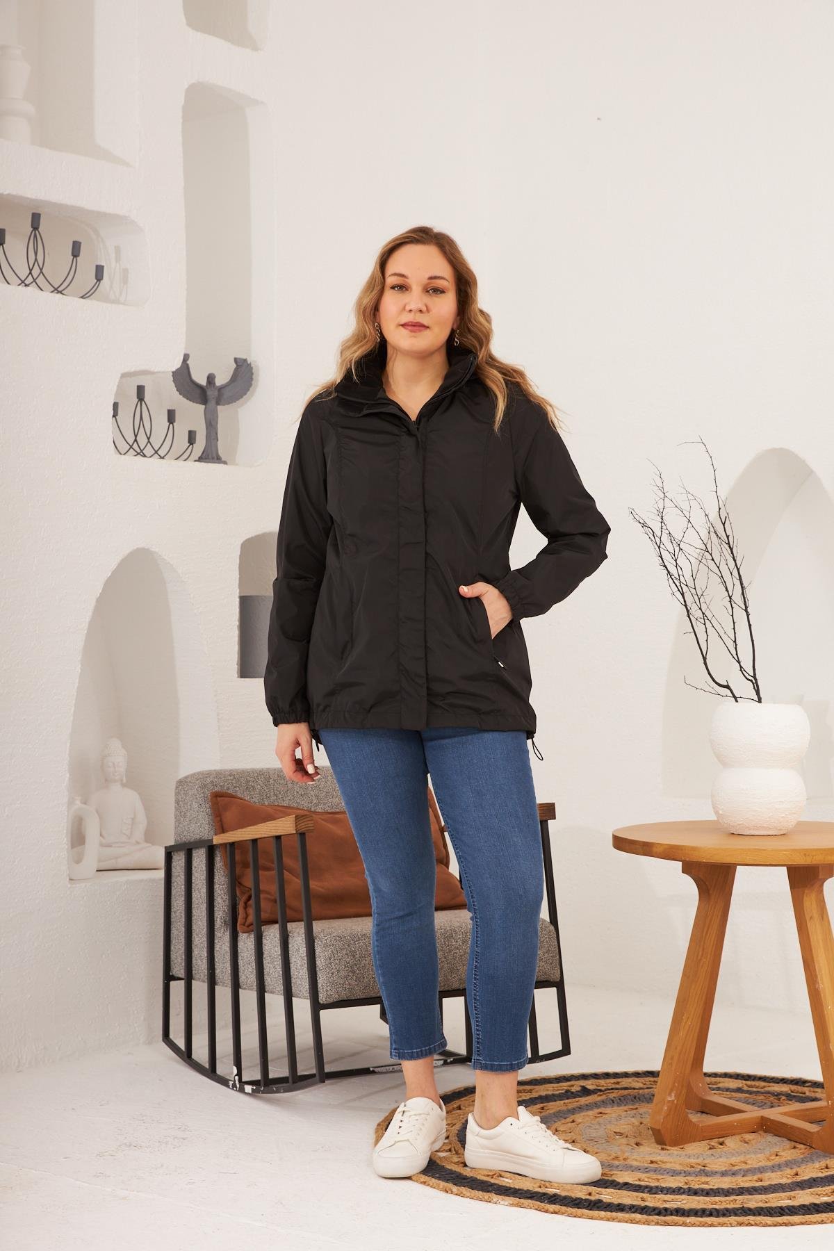 Rmg Bel Bağcık Detaylı Kolları Lastikli  Büyük Beden Siyah Trençkot