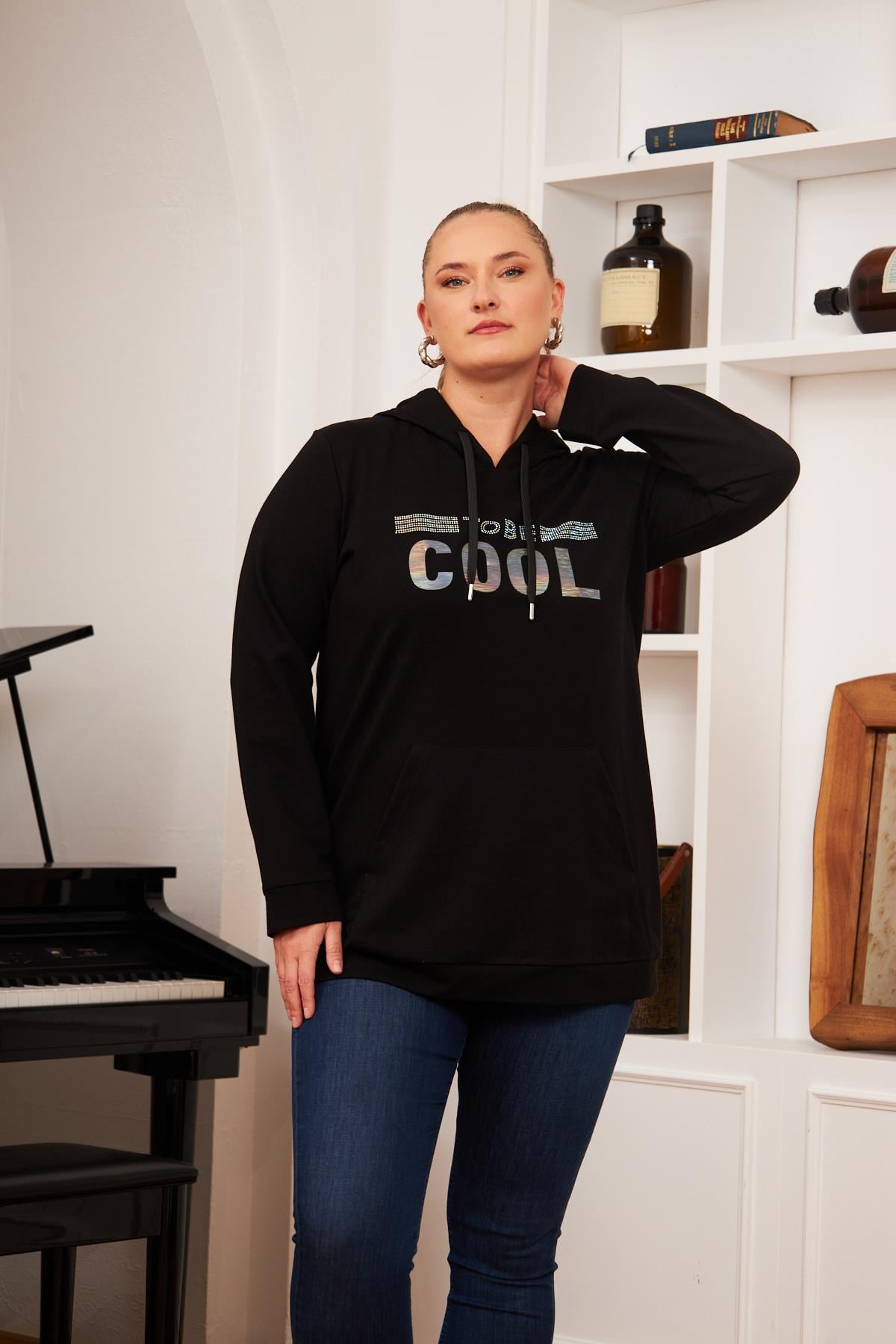 Büyük Beden Taş Baskılı Sweatshirt Koyu Siyah