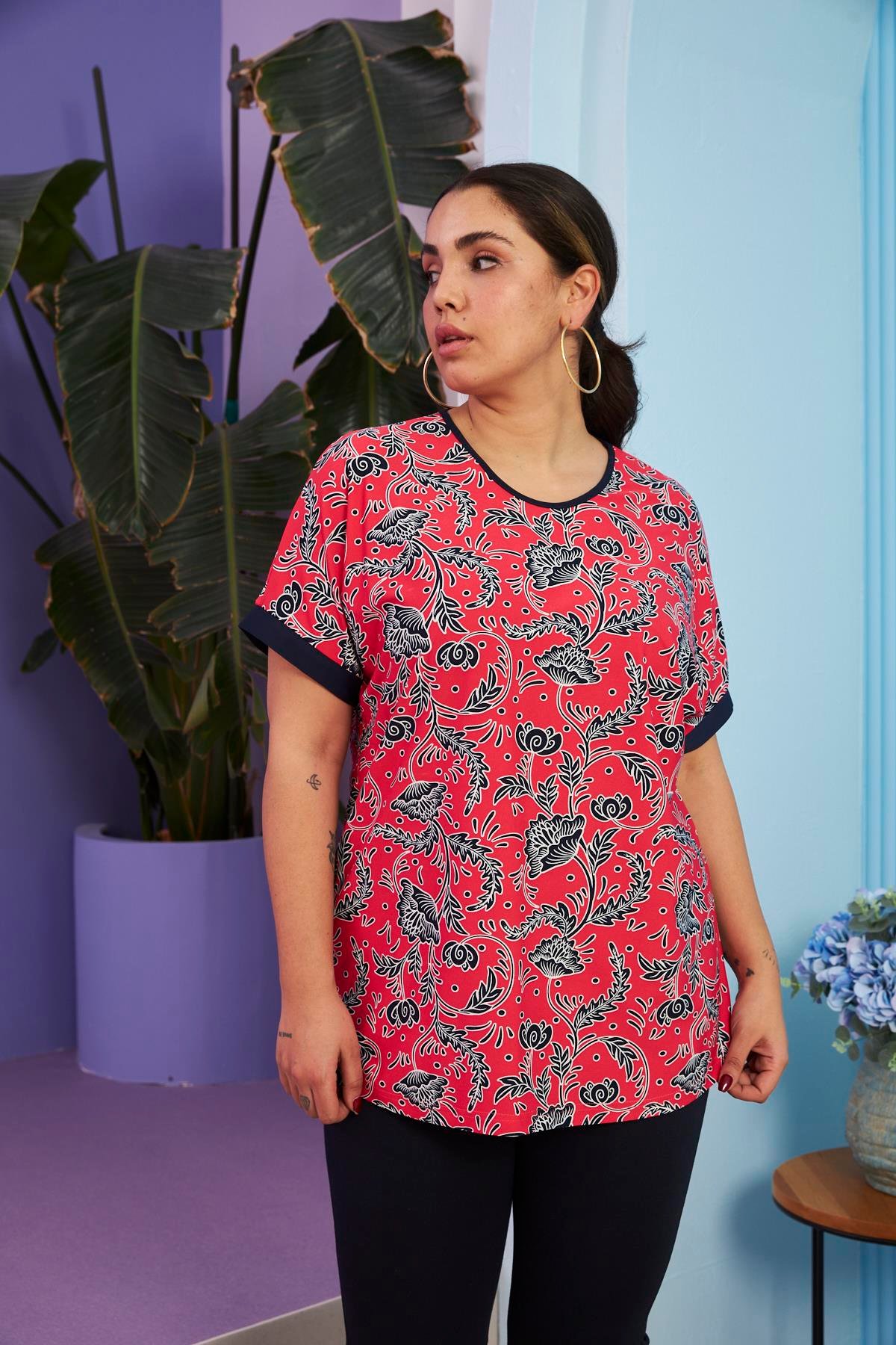 Rmg Biye Detaylı Desenli Büyük Beden Mercan Bluz