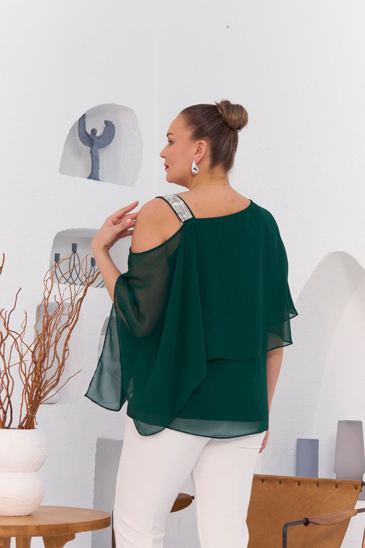 Rmg Omuz Taş Detay İçlikli Şifon Büyük Beden Bluz Zümrüt