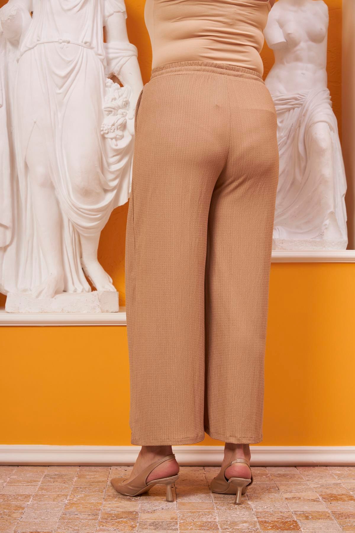 Rmg Bel Bağcık Detaylı Yırtmaçlı Büyük Beden Bej Bürümcük Pantolon