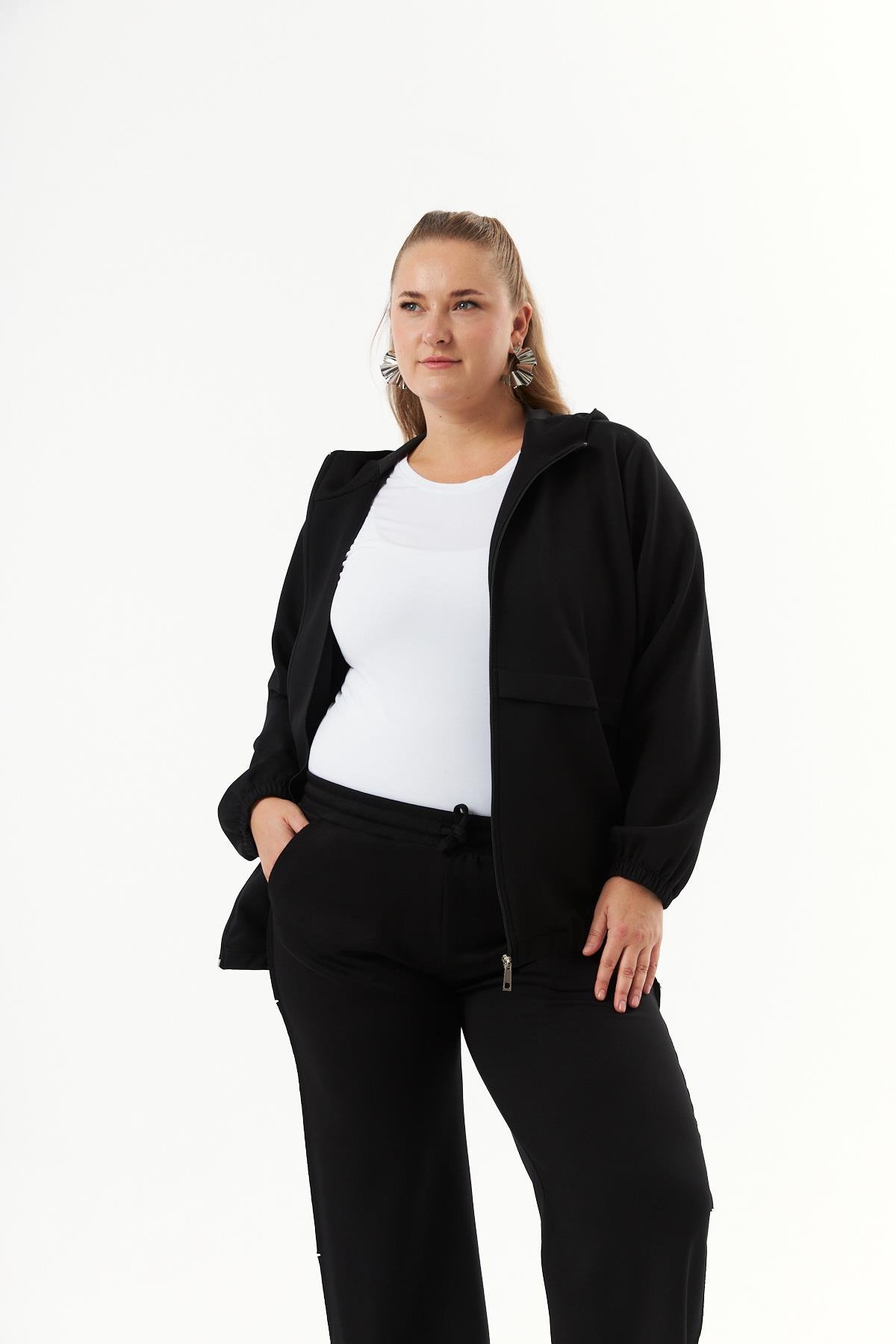 Büyük Beden Kapüşon ve Fermuarlı Sweatshirt Siyah