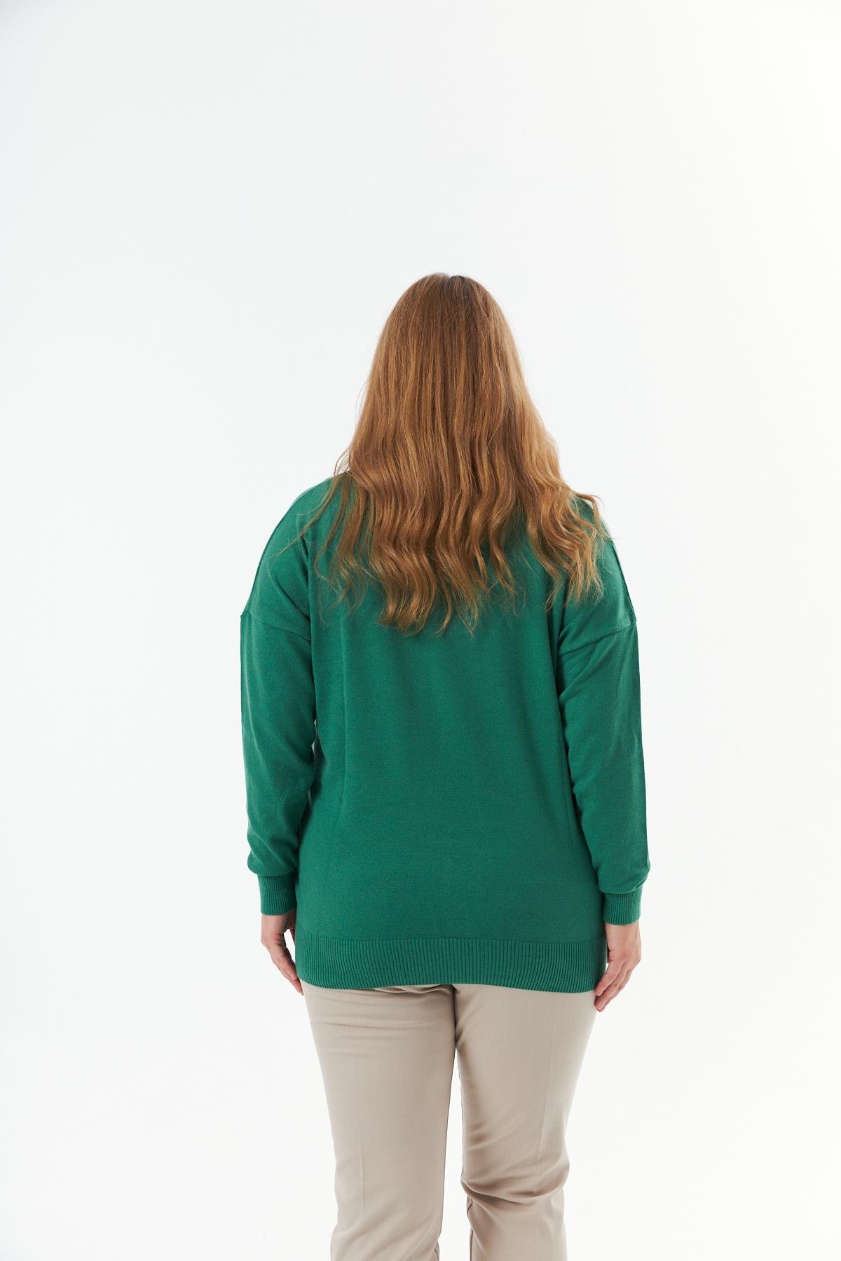  Büyük Beden V Yaka Triko Kazak Yeşil