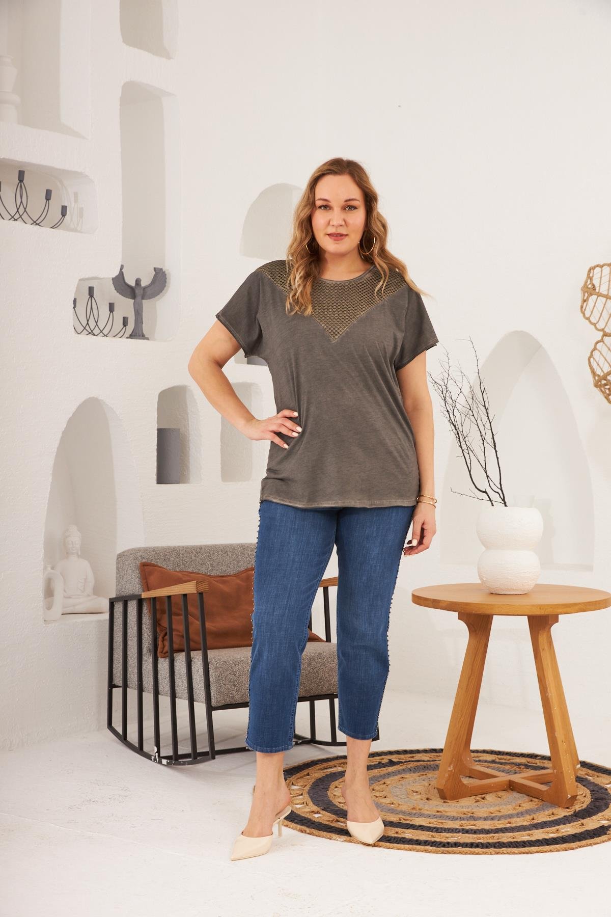 Rmg Yaka File Detaylı Büyük Beden Füme Tişört