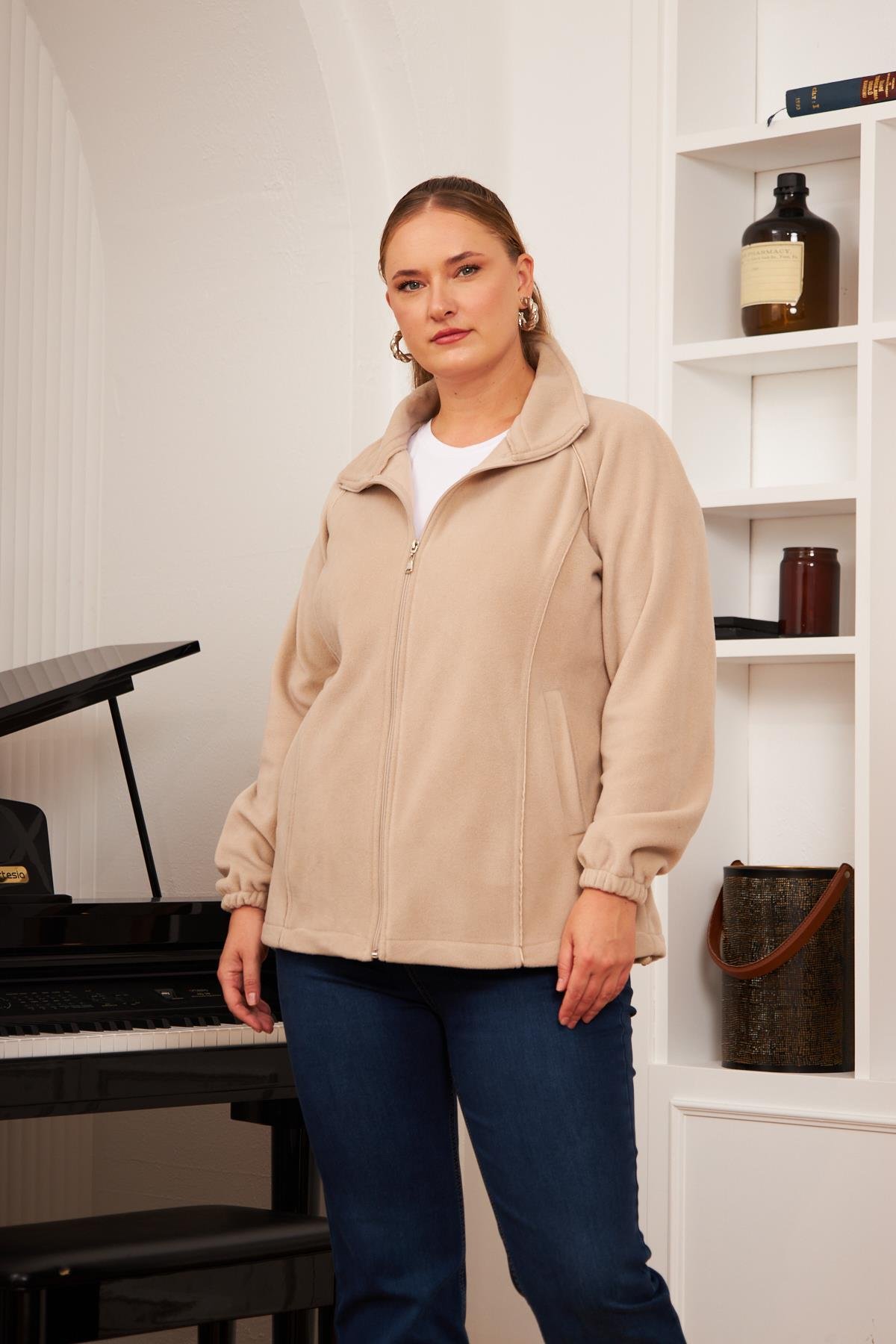 Büyük Beden Fermuarlı Polar Hırka Bej