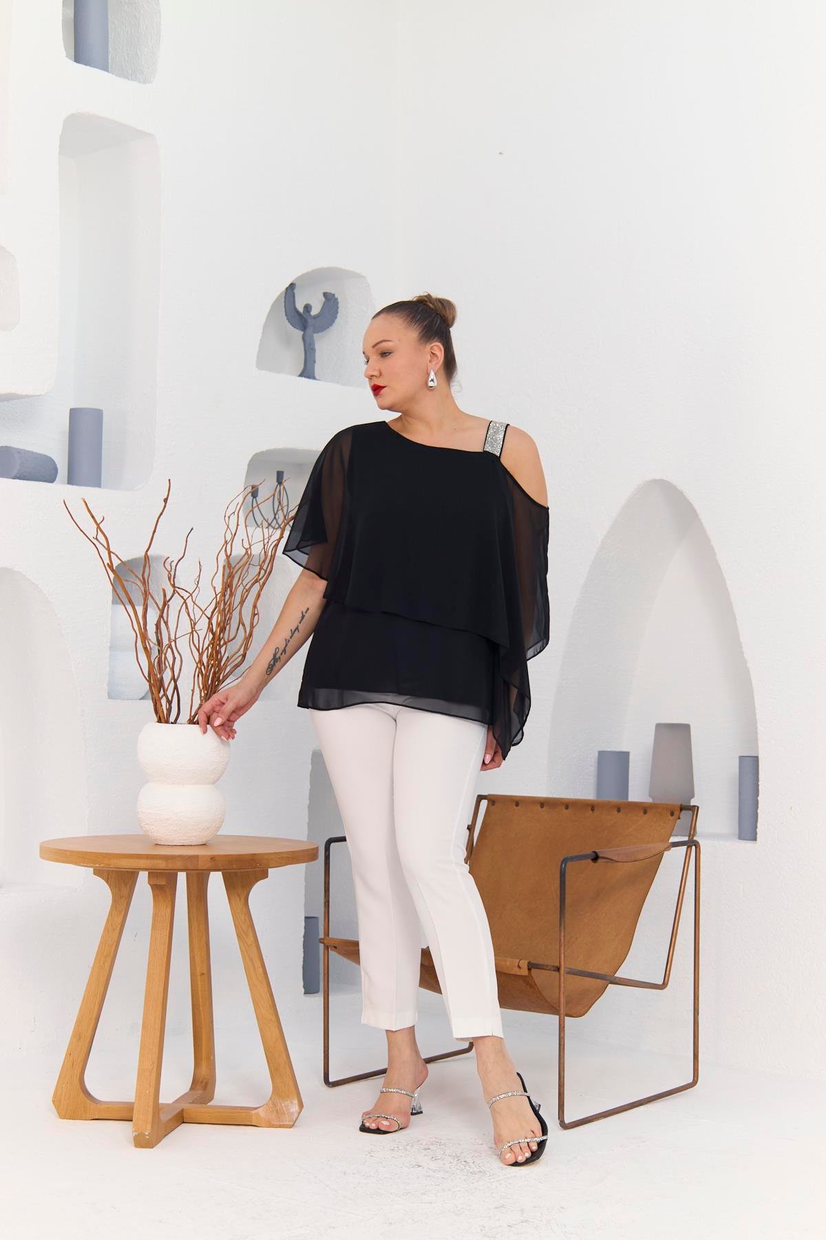 Rmg Omuz Taş Detay İçlikli Şifon Büyük Beden Bluz Siyah