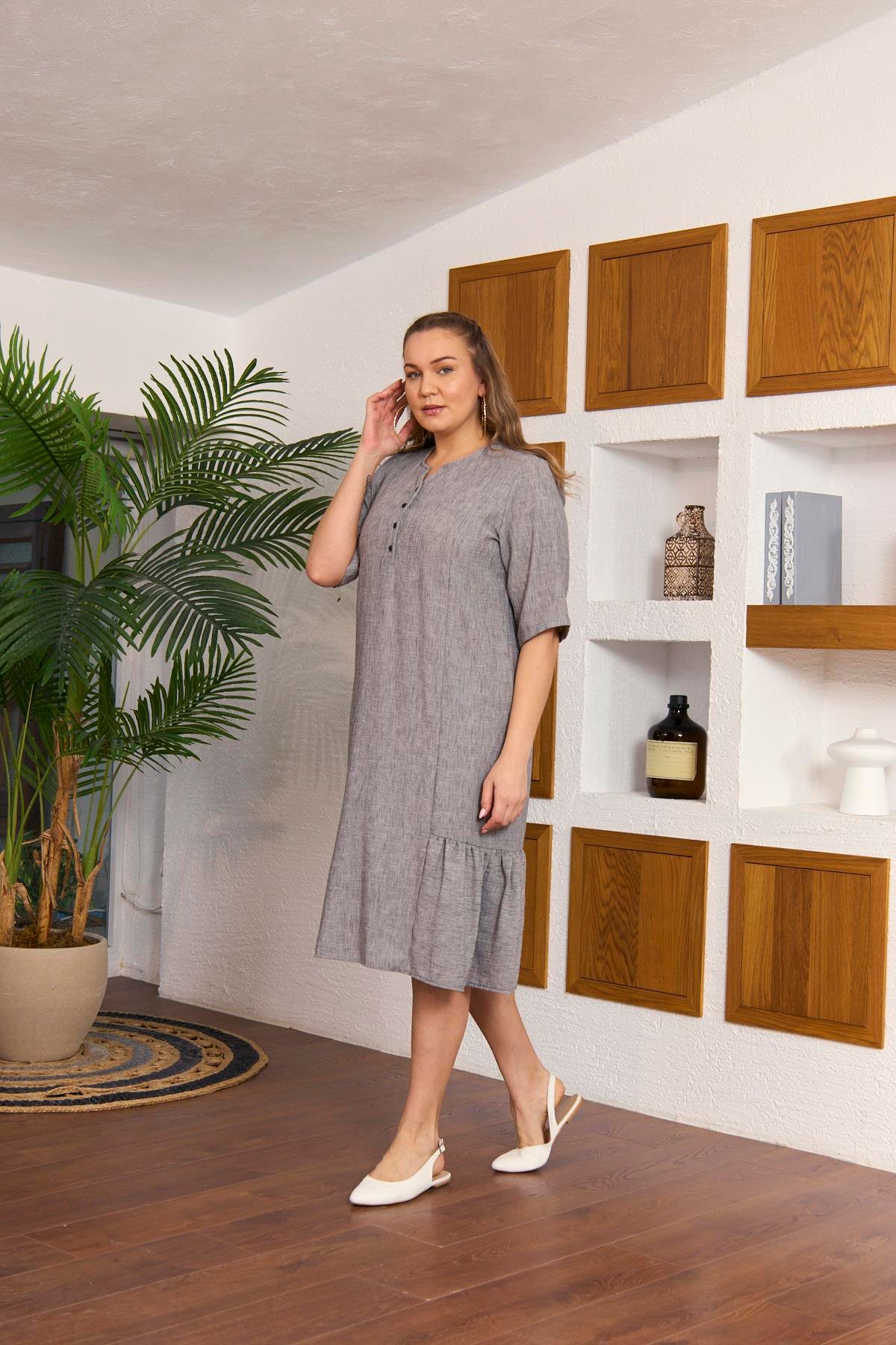 Rmg Eteği Fırfırlı Hakim Yaka Büyük Beden Siyah Elbise