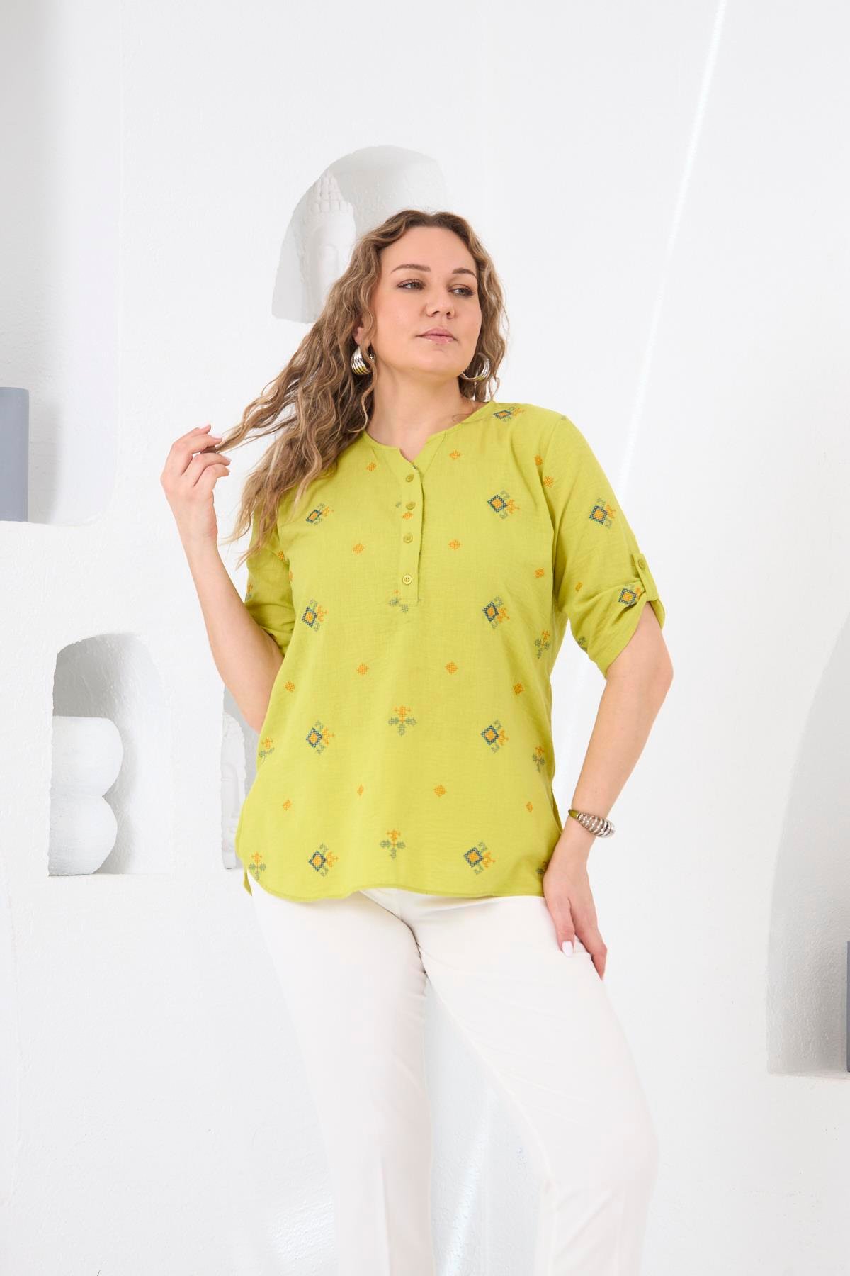 Rmg Etnik Nakış Detaylı Yırtmaçlı Büyük Beden Oliv Bluz