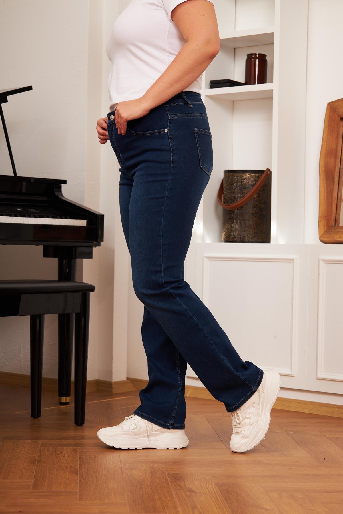 Boru Paça Büyük Beden Koyu Lacivert Kot Pantolon