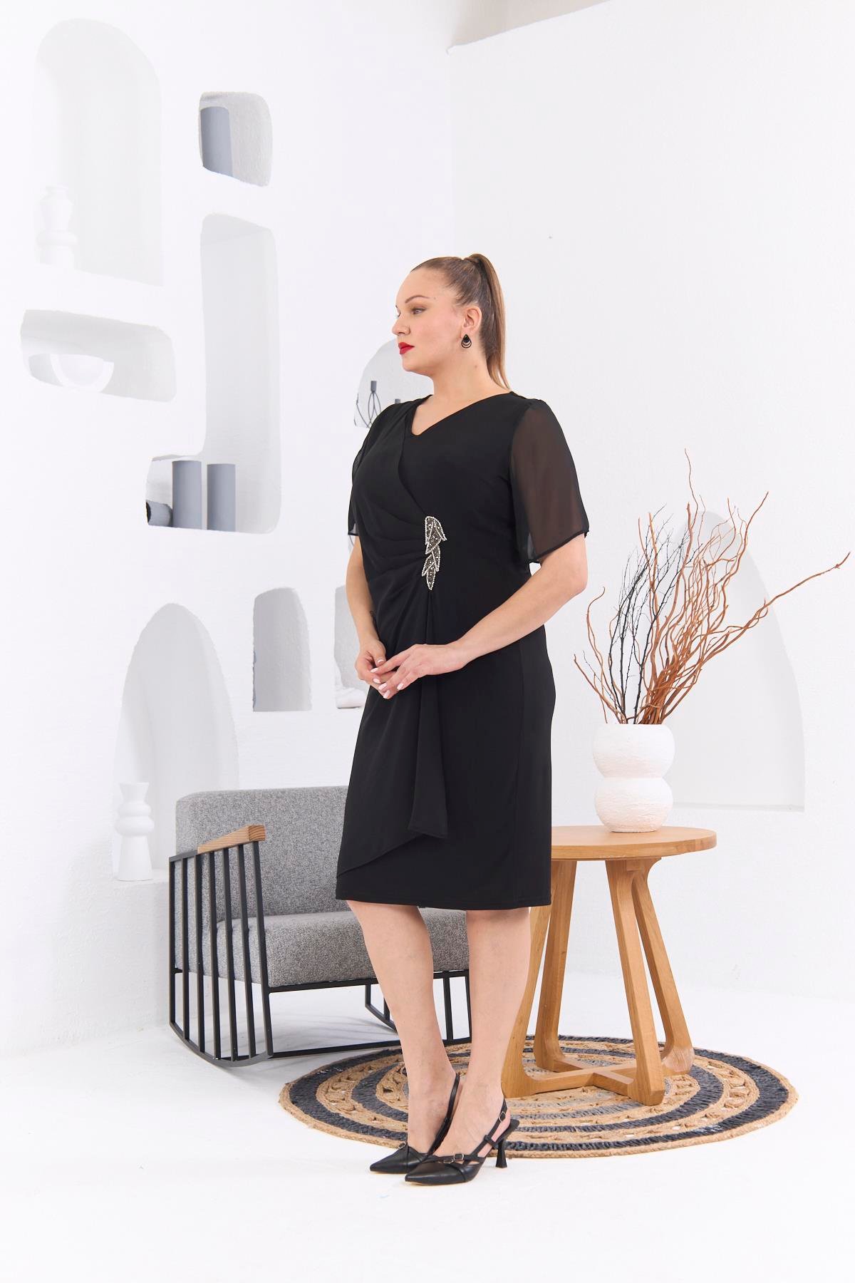 Rmg Asimetrik Büyük Beden Taş Aksesuarlı Siyah Abiye Elbise