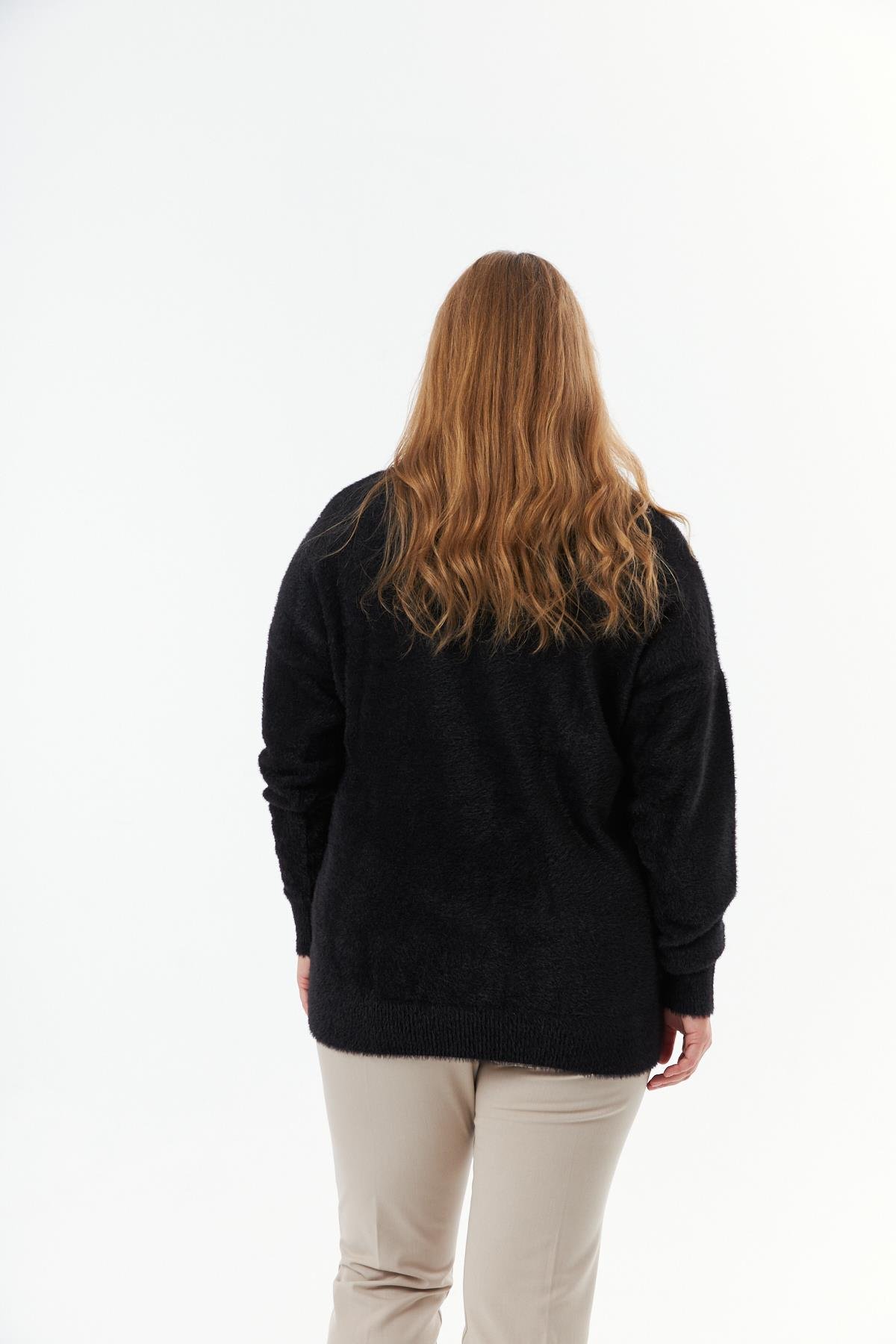 Büyük Beden Sakallı Triko Kazak Siyah