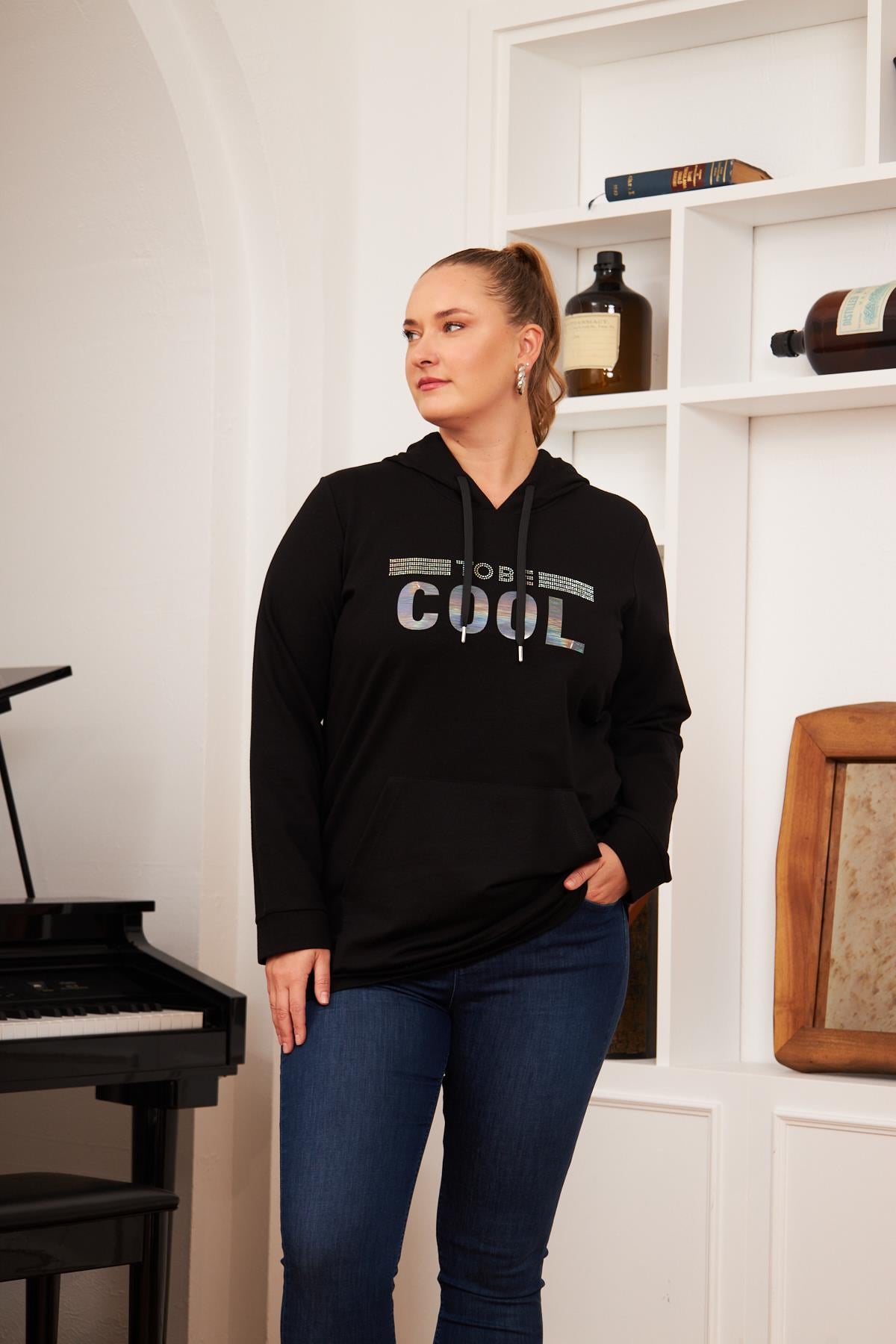 Büyük Beden Taş Baskılı Sweatshirt Koyu Siyah