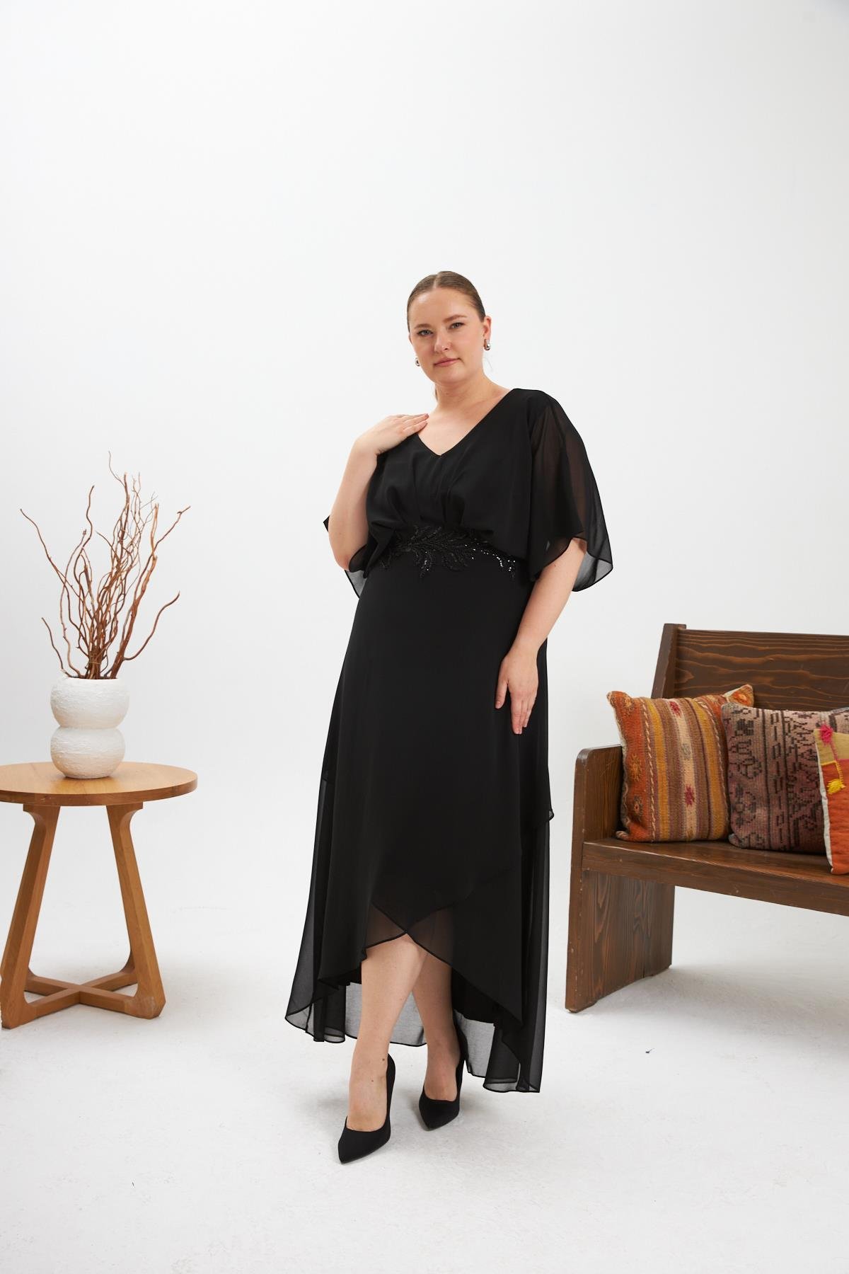 Asimetrik Kesim Kemer Detaylı Büyük Beden Abiye Elbise