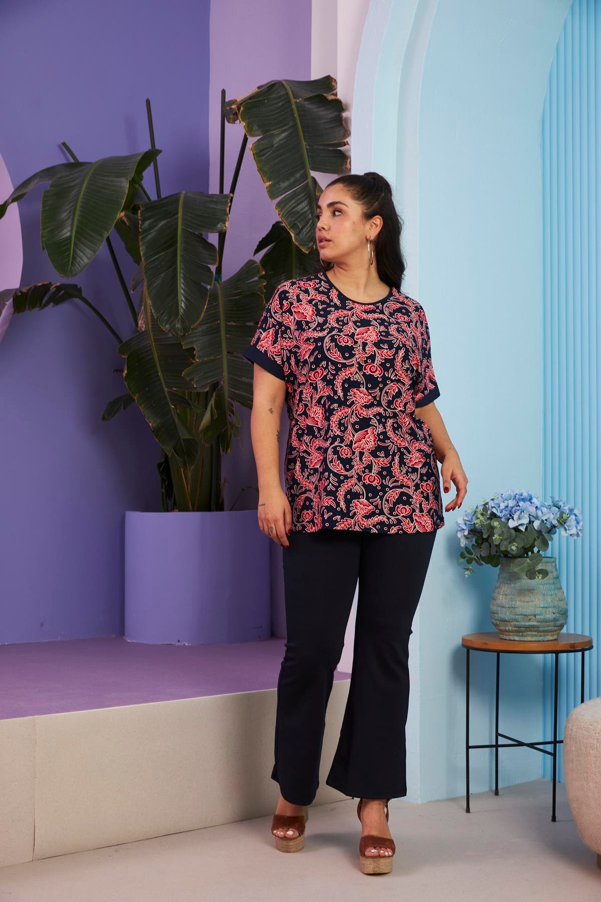 Rmg Biye Detaylı Desenli Büyük Beden Lacivert Bluz