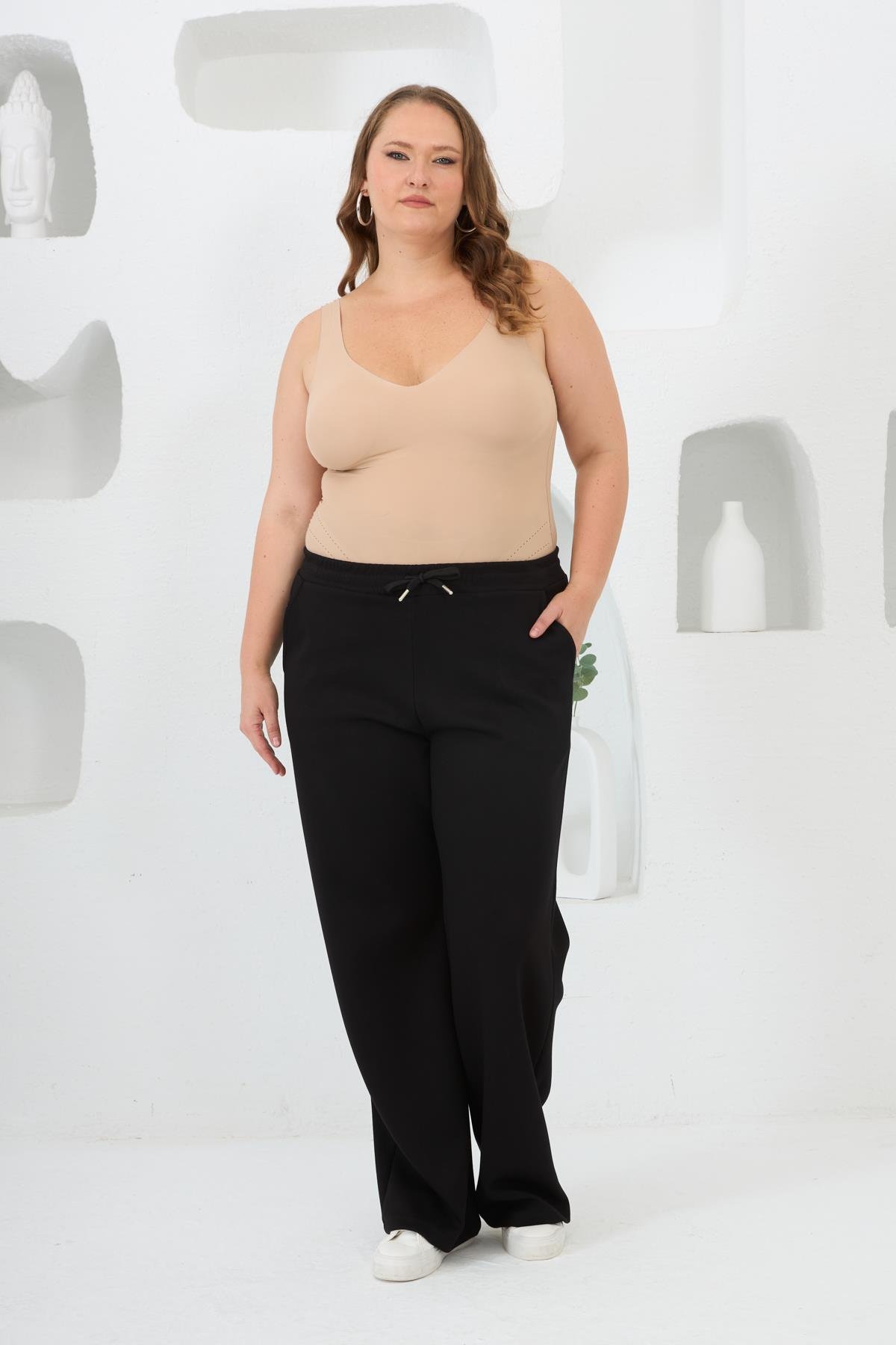 Bel Bağcıklı Büyük Beden Eşofman Siyah