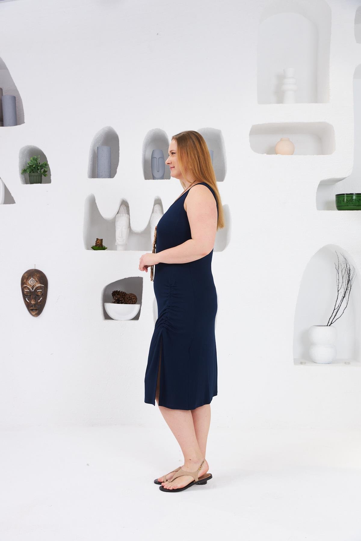 Bel Büzgü Detaylı Büyük Beden Elbise Lacivert