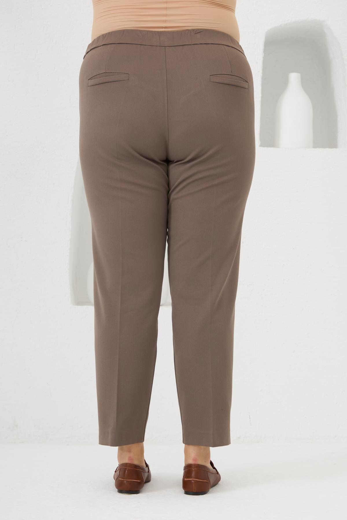 Bel Lastikli Paça Mini Yırtmaçlı Büyük Beden Kumaş Pantolon Vizon