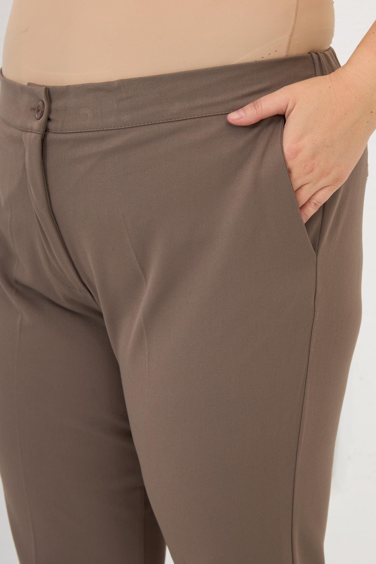 Bel Lastikli Paça Mini Yırtmaçlı Büyük Beden Kumaş Pantolon Vizon