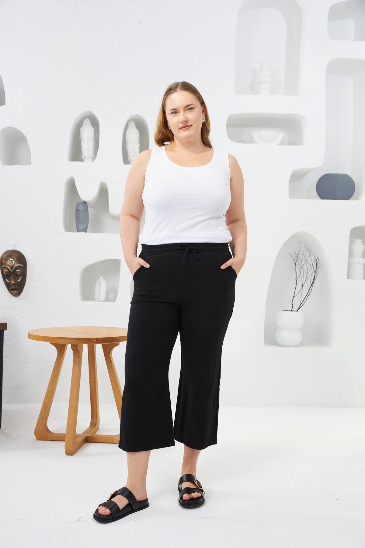 Bol Paça Büyük Beden Pamuklı Pantolon Kapri Siyah