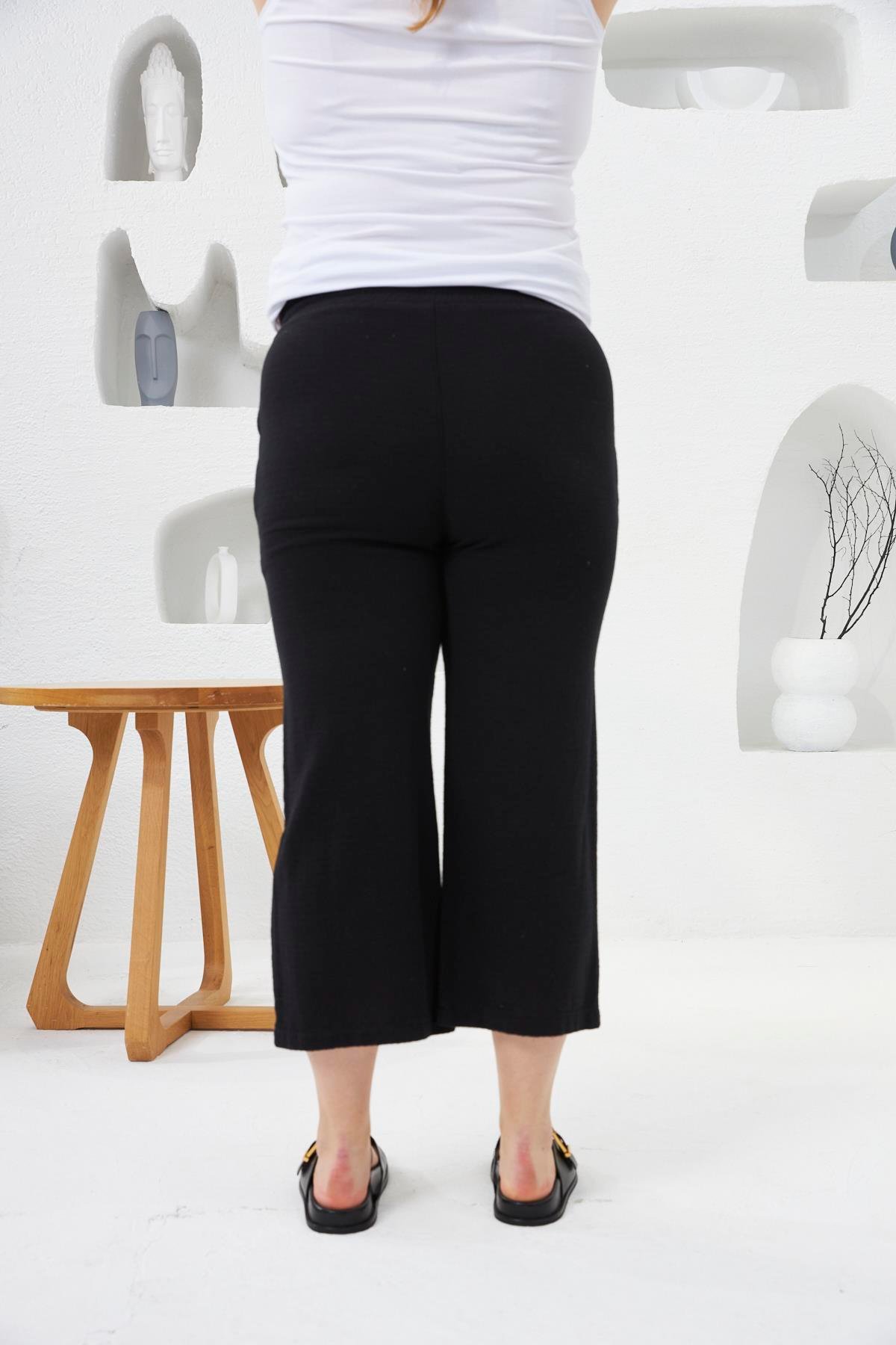 Bol Paça Büyük Beden Pamuklı Pantolon Kapri Siyah