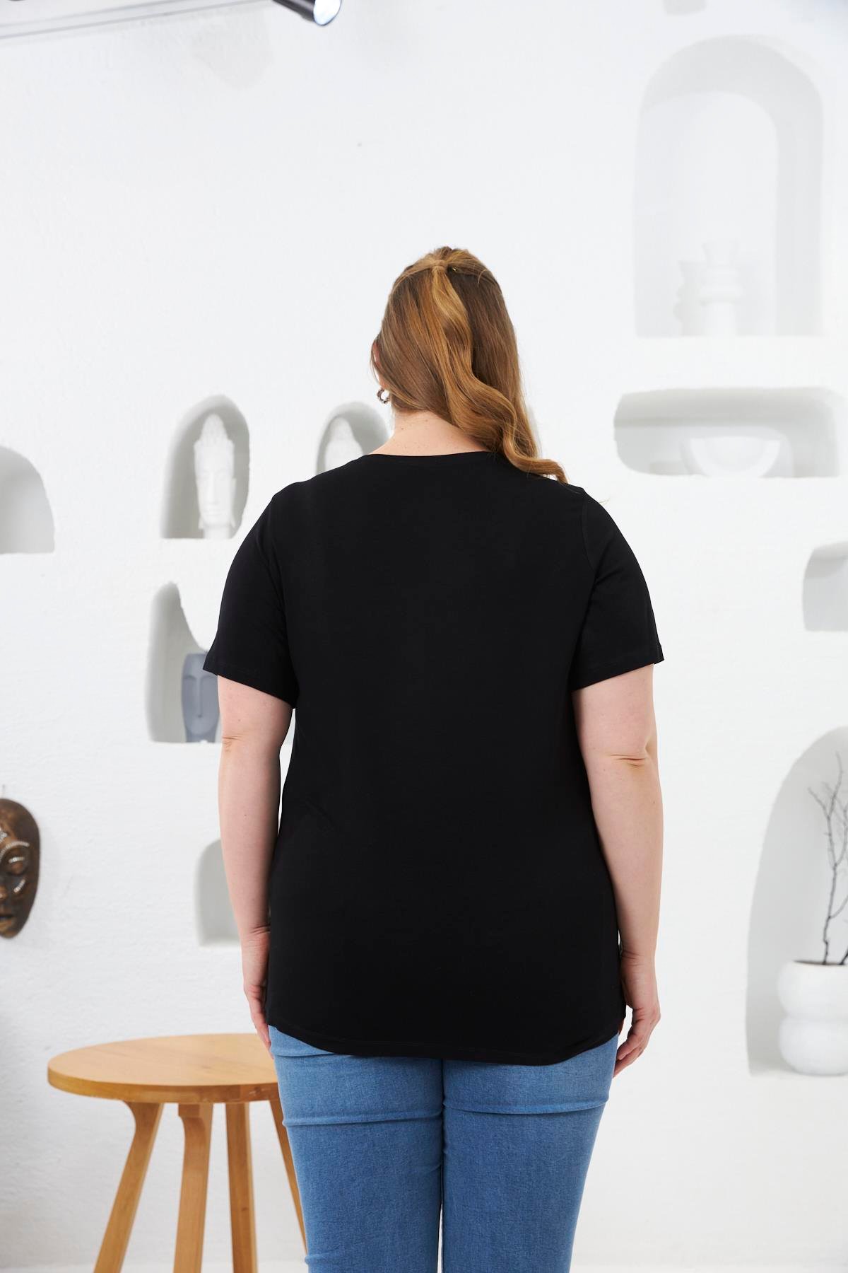 Boncuk Ve Taş İşlemeli Büyük Beden Tişört Siyah