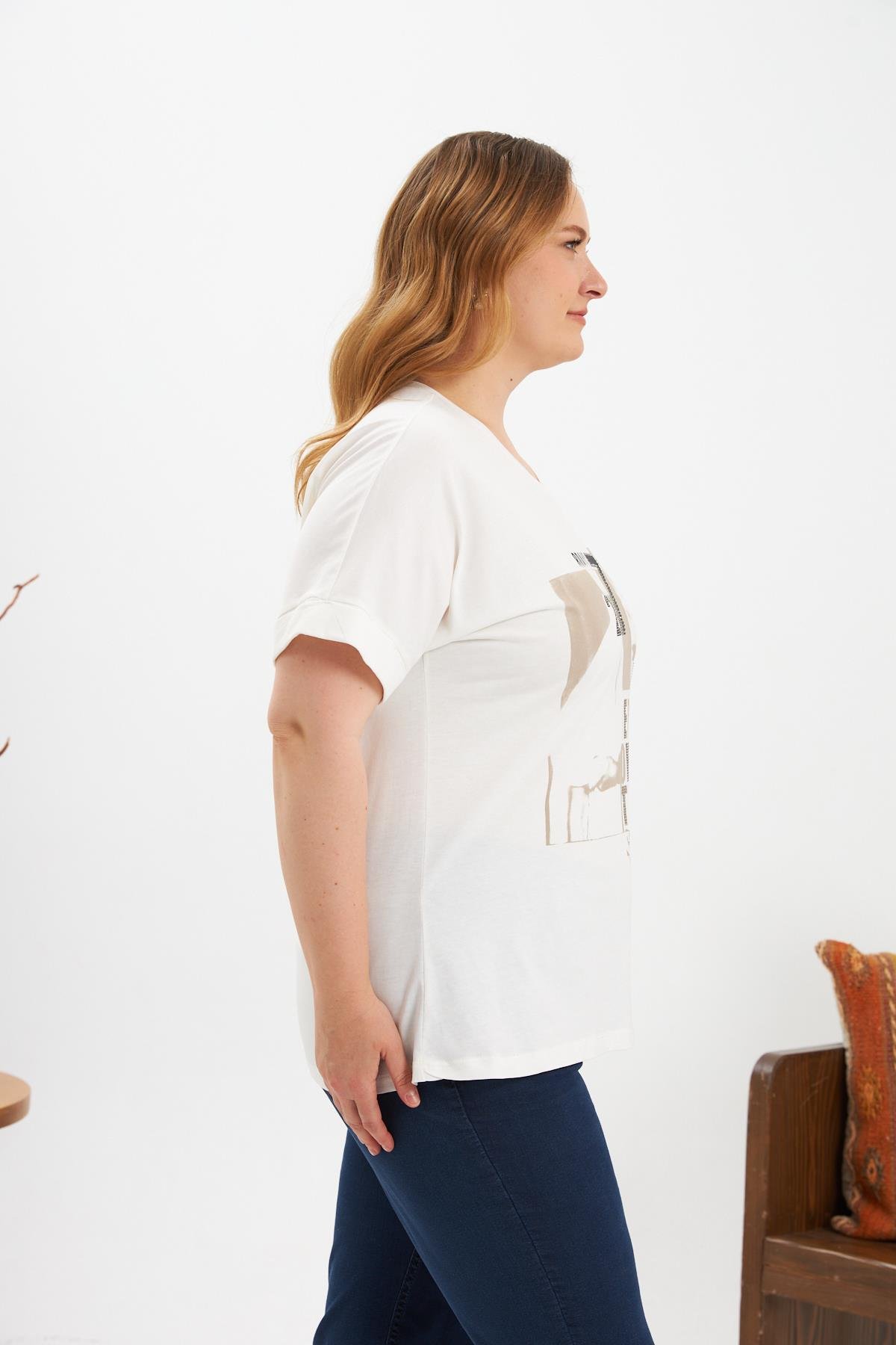 Büyük Beden Baskılı Tişört Ekru