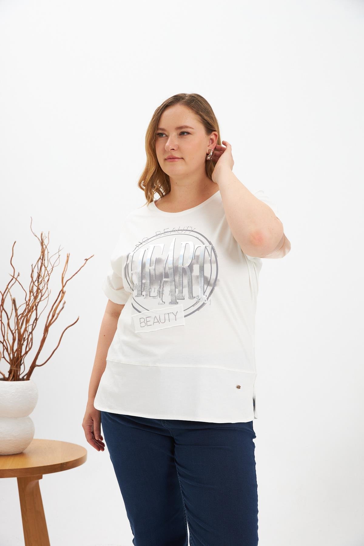 Büyük Beden Baskılı Tişört Ekru