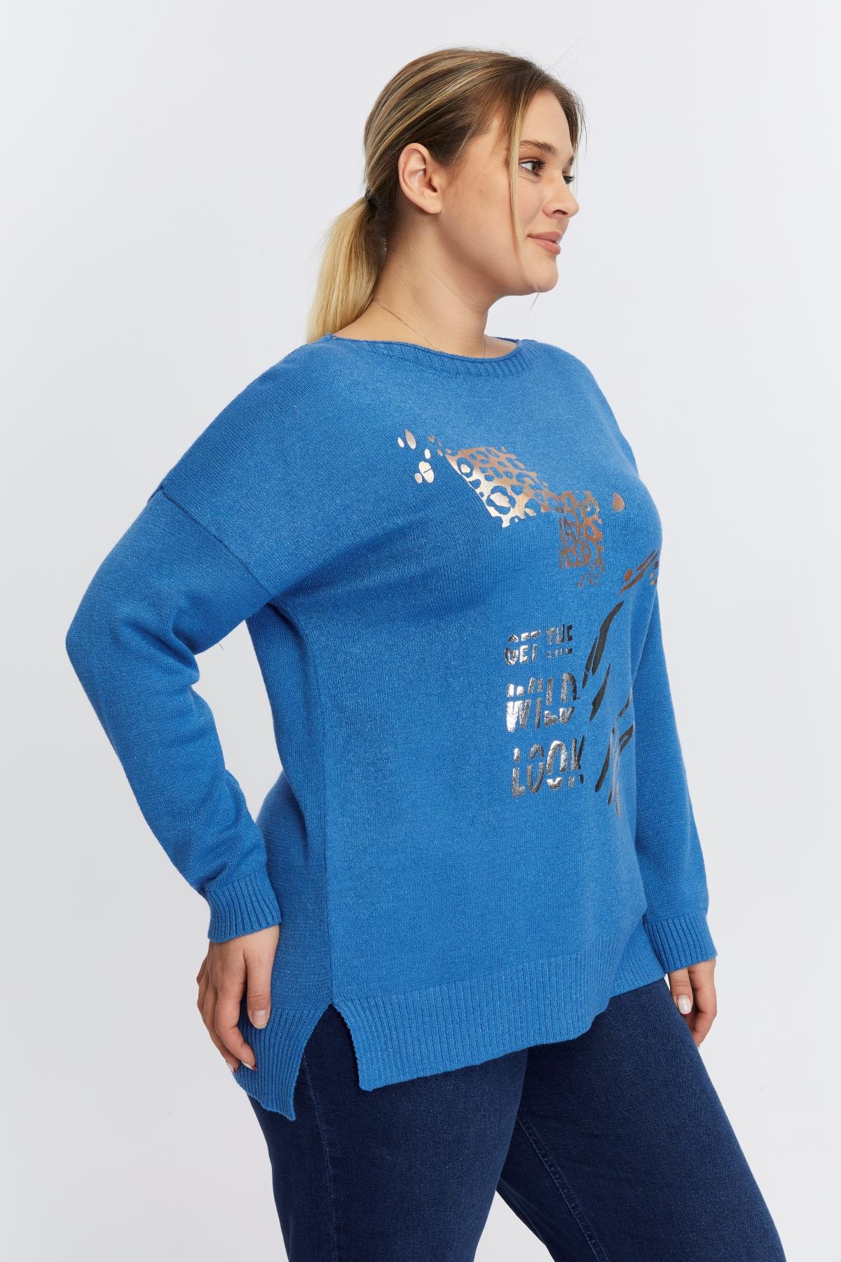 Büyük Beden Kayık Yaka Leopar Desen Baskılı Triko İndigo