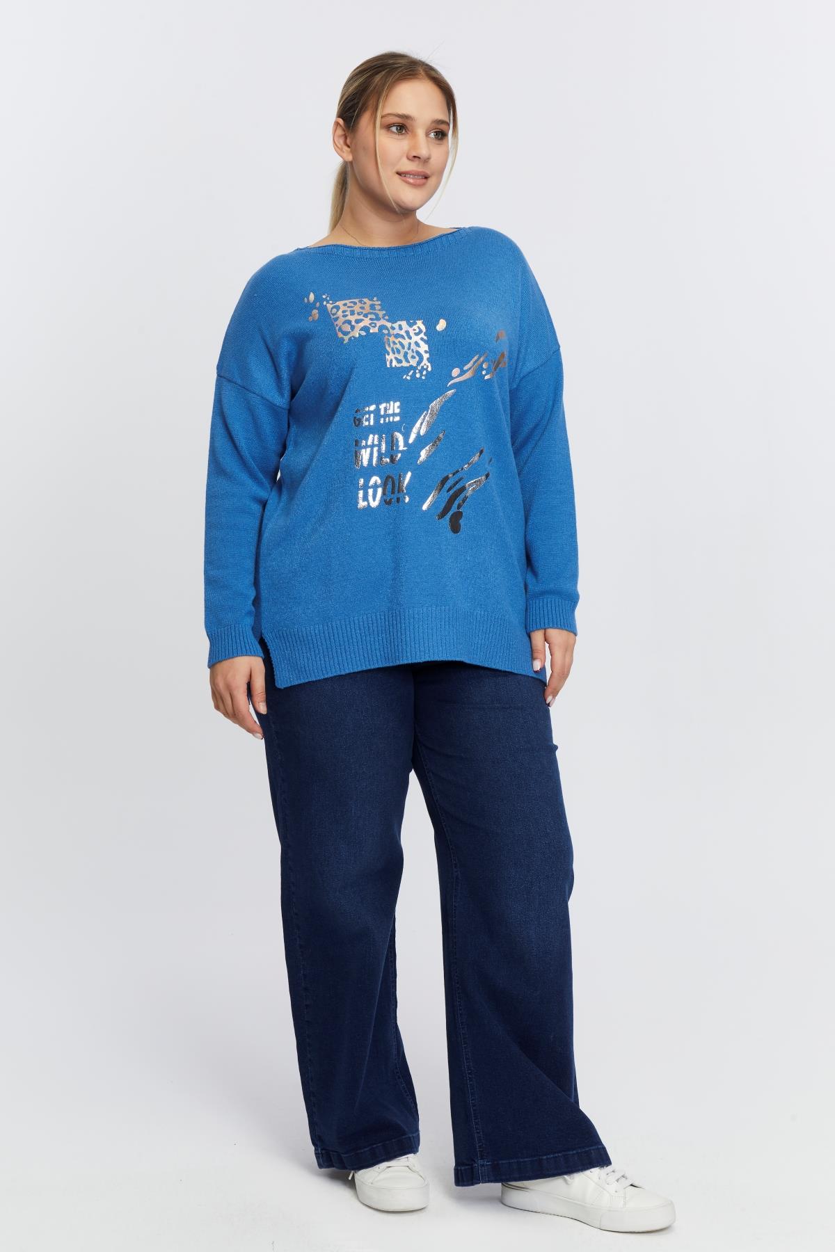 Büyük Beden Kayık Yaka Leopar Desen Baskılı Triko İndigo