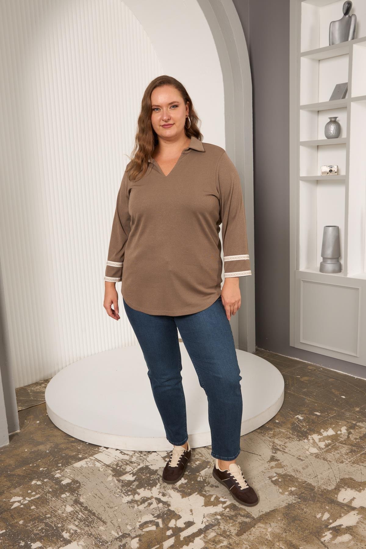 Büyük Beden Kol Nakış Detay Örme Bluz Vizon