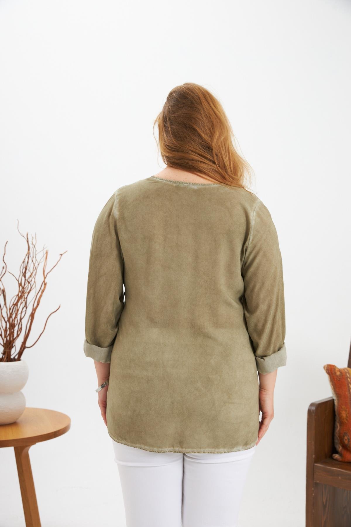 Büyük Beden Pul Payet Detay Bluz Haki