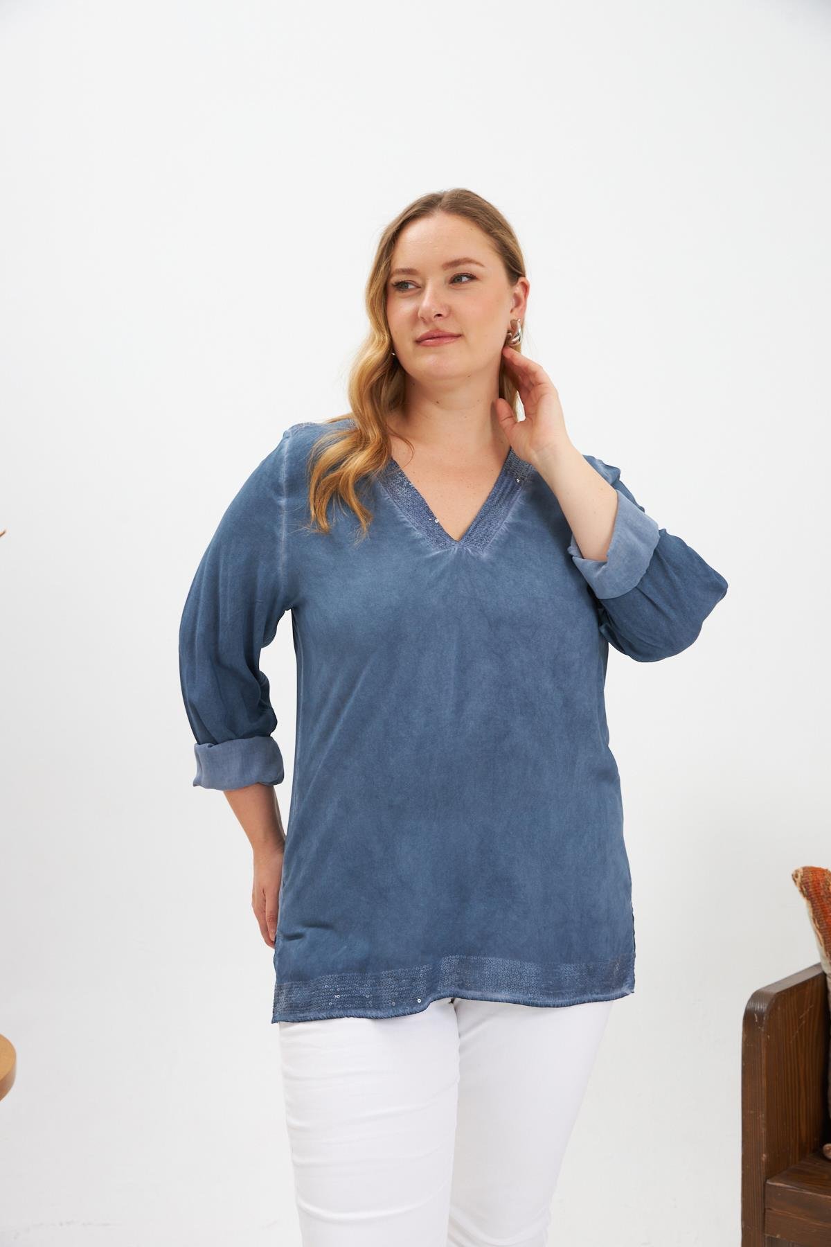 Büyük Beden Pul Payet Detay Bluz İndigo