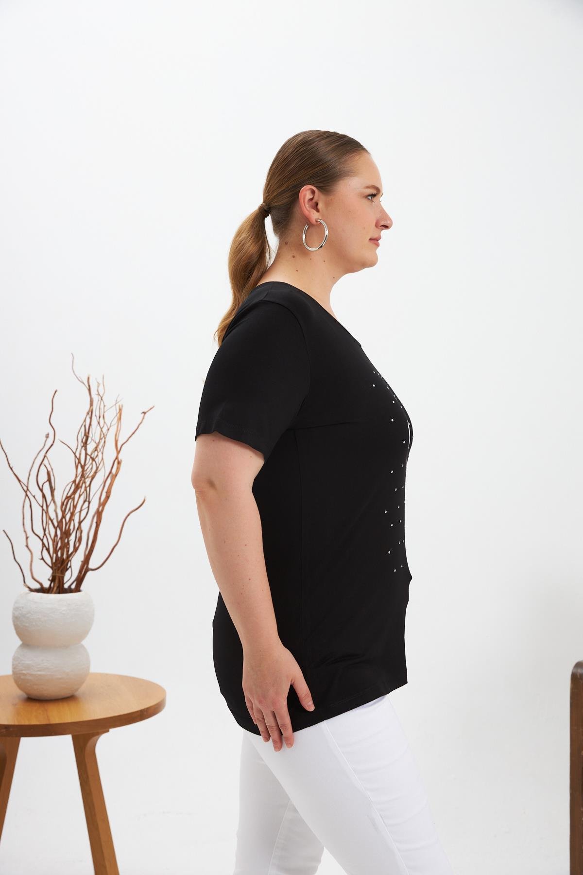 Büyük Beden Taş Detay Baskılı Tişört Siyah