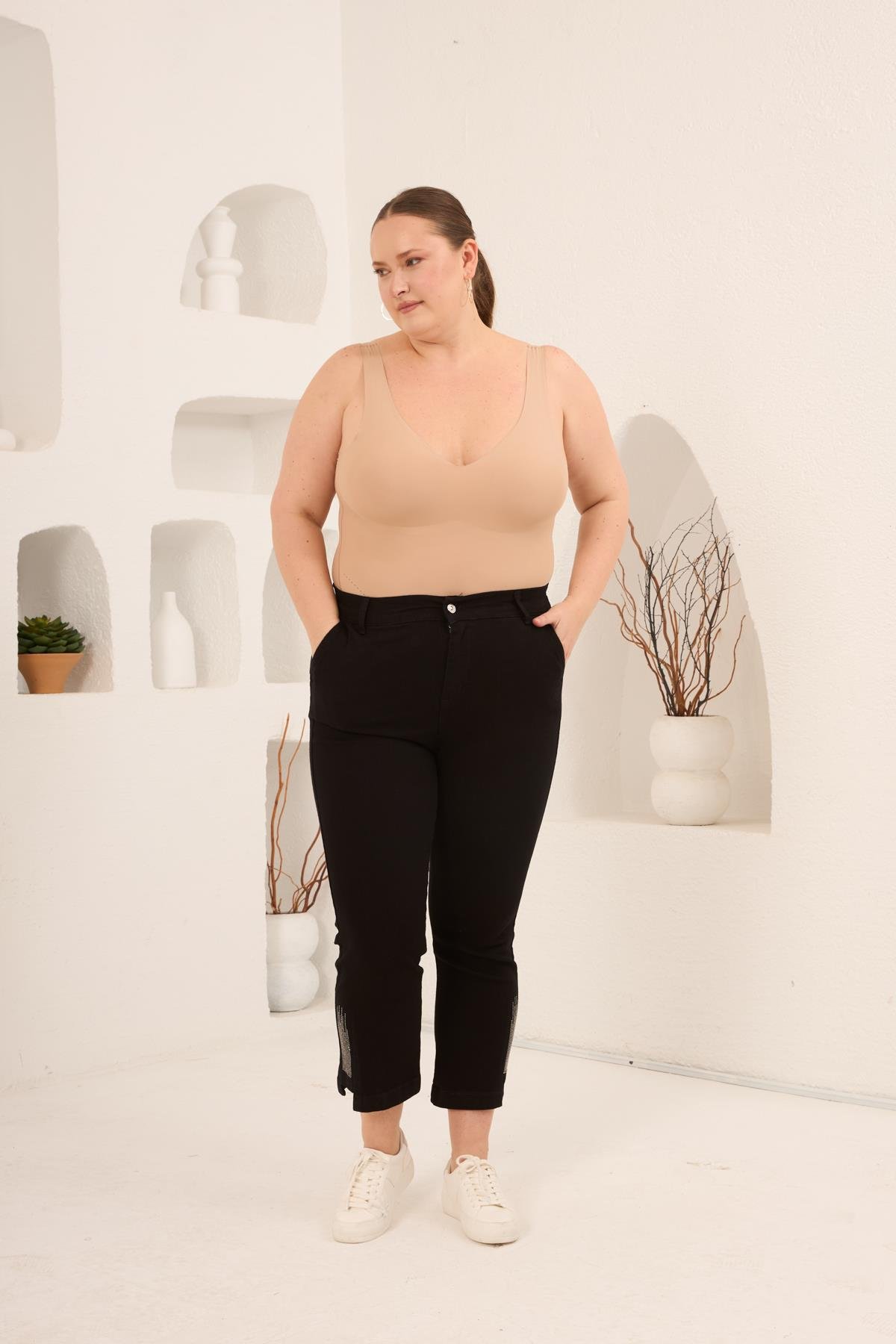 Büyük Beden Taş Detay Denim Pantolon Siyah - RMG