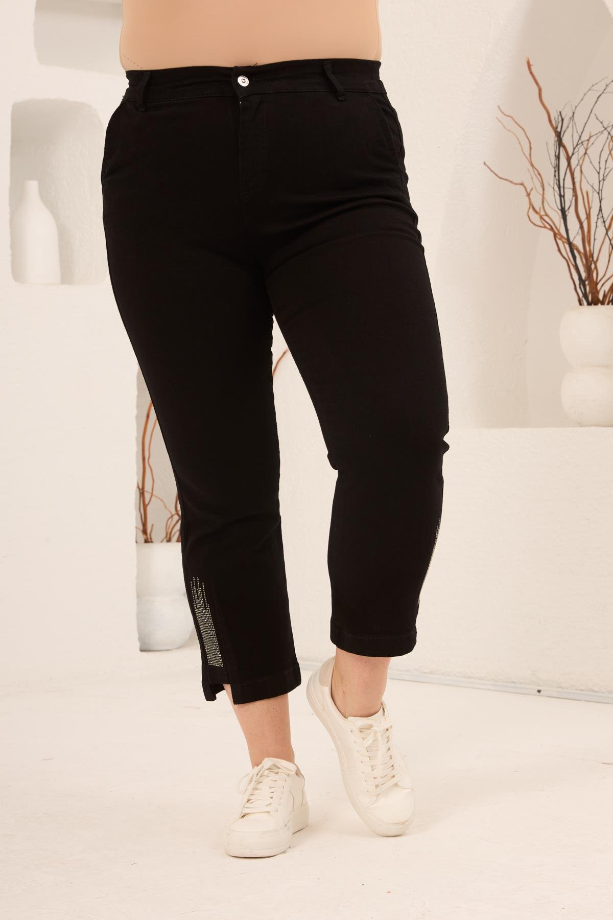 Büyük Beden Taş Detay Denim Pantolon Siyah - RMG