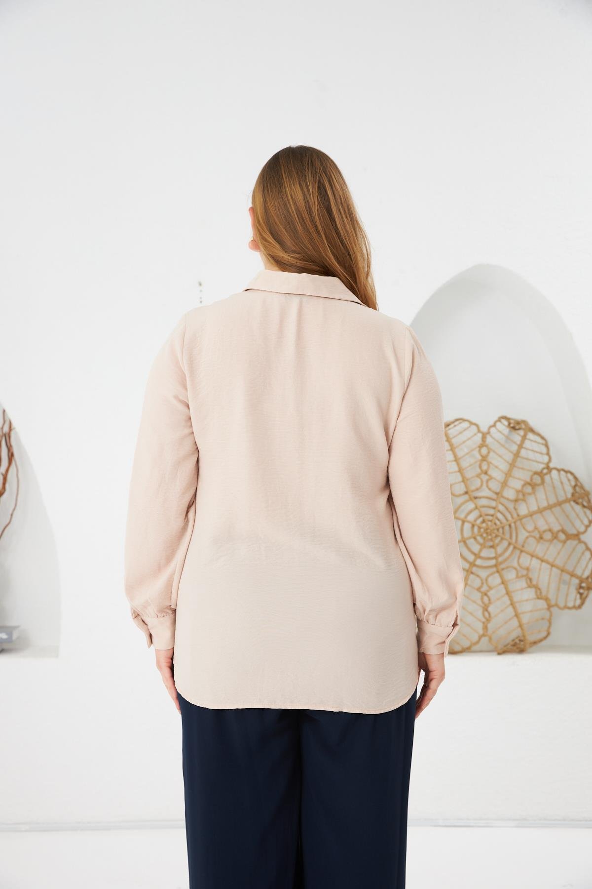 Büyük Beden Taş Detay Gömlek Krem