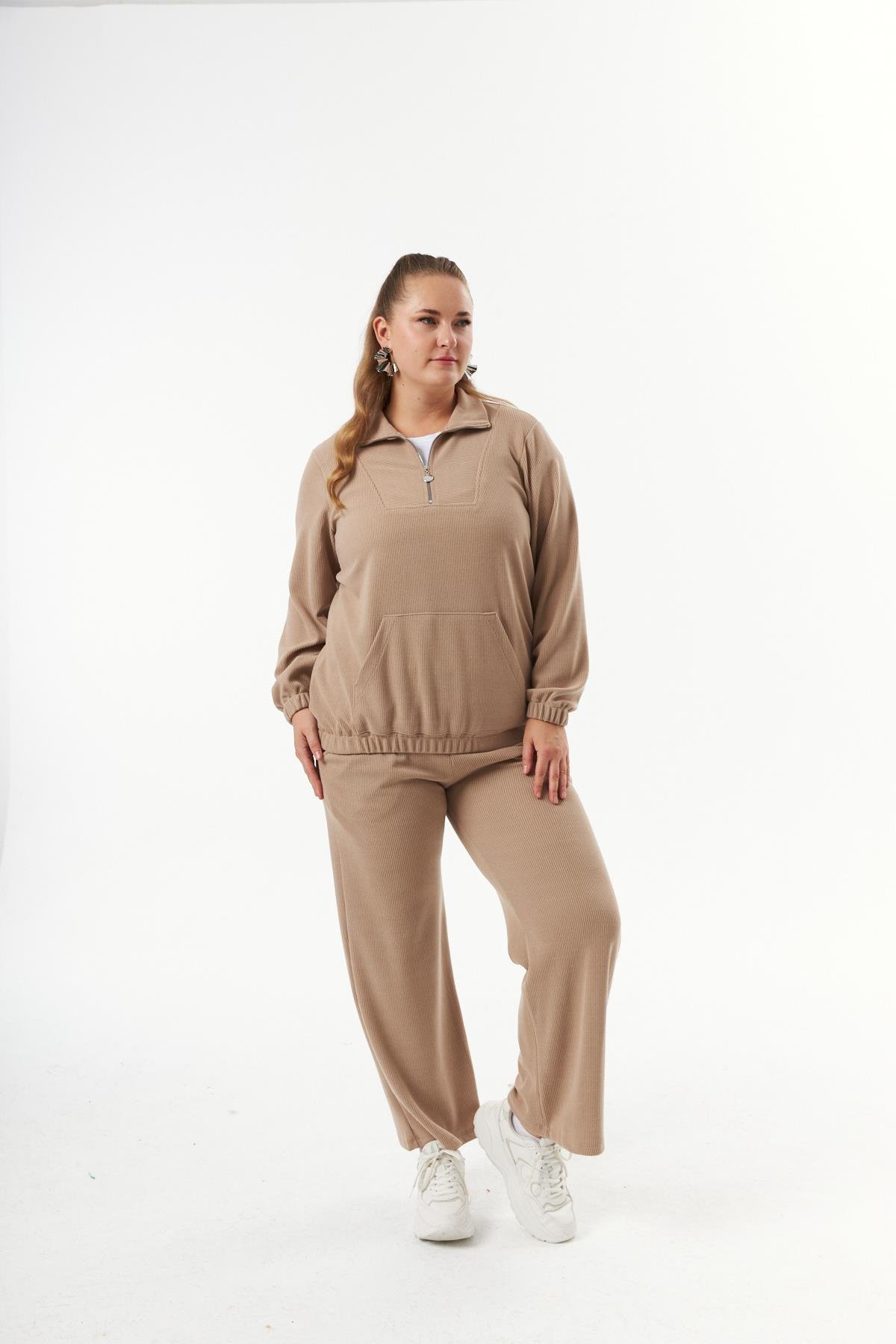 Büyük Beden Yakası Fermuarlı Sweatshirt Vizon
