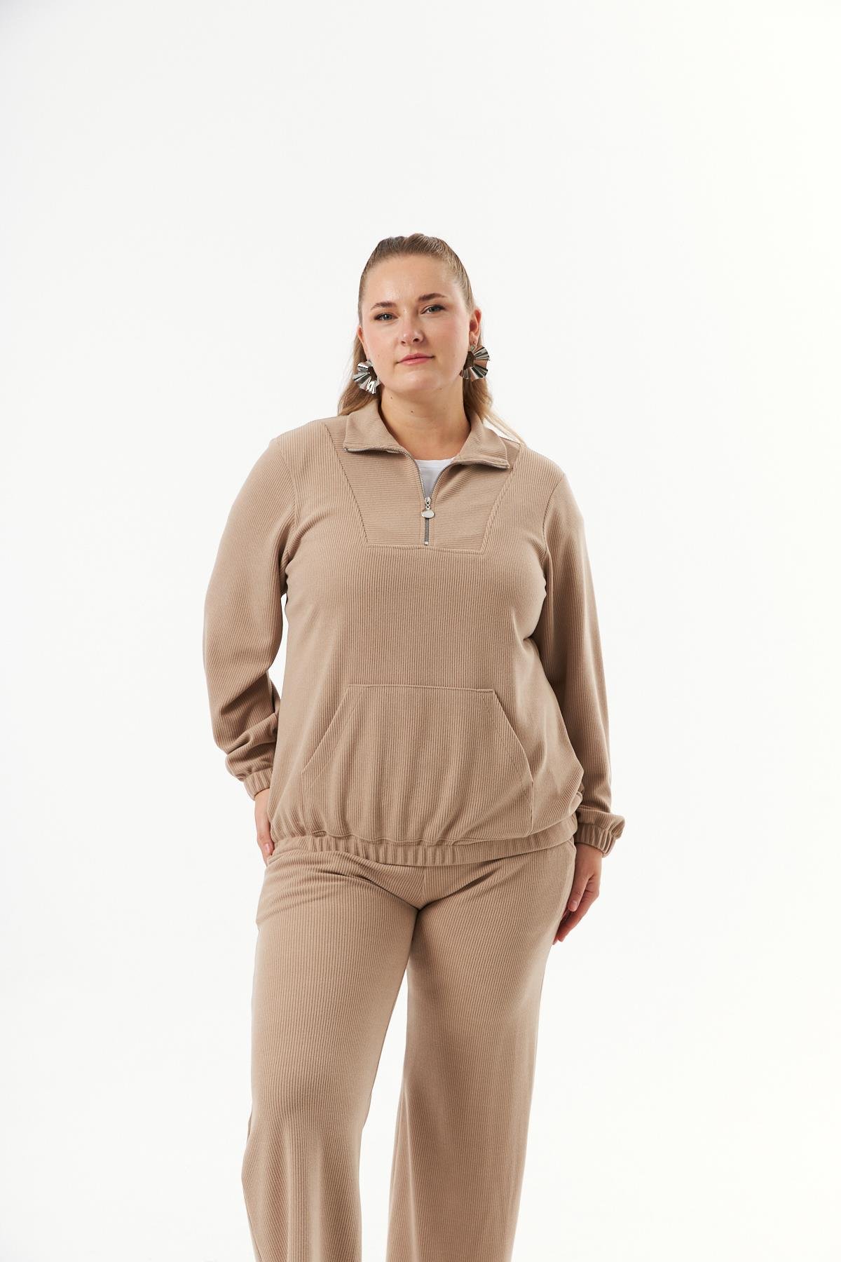 Büyük Beden Yakası Fermuarlı Sweatshirt Vizon
