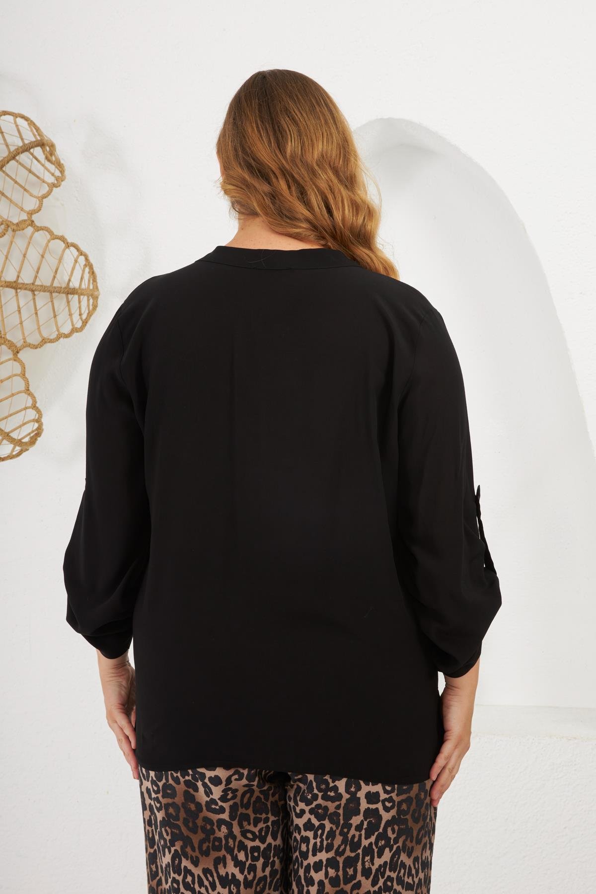 Büyük Beden Zincir İşlemeli Bluz Siyah