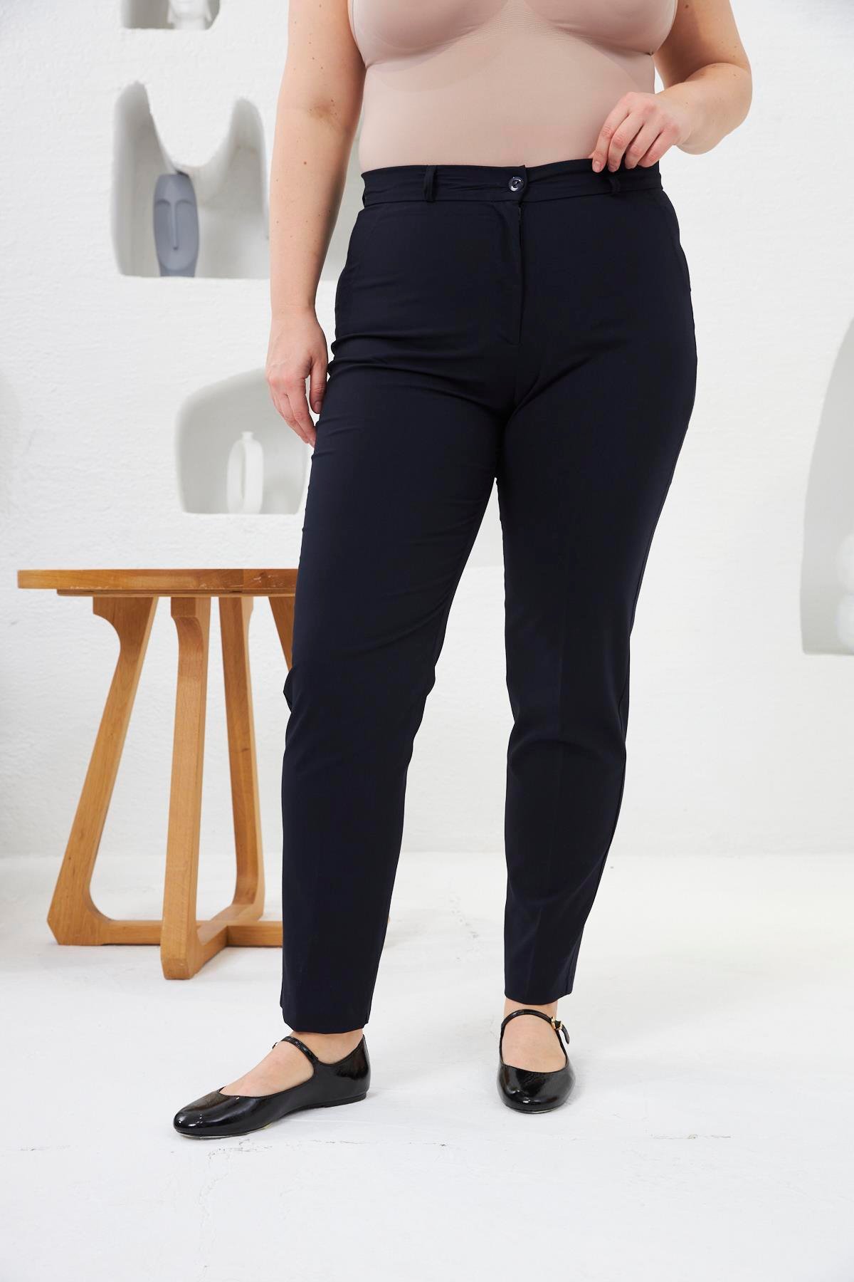 Cep Detaylı Büyük Beden Kumaş Pantolon Lacivert