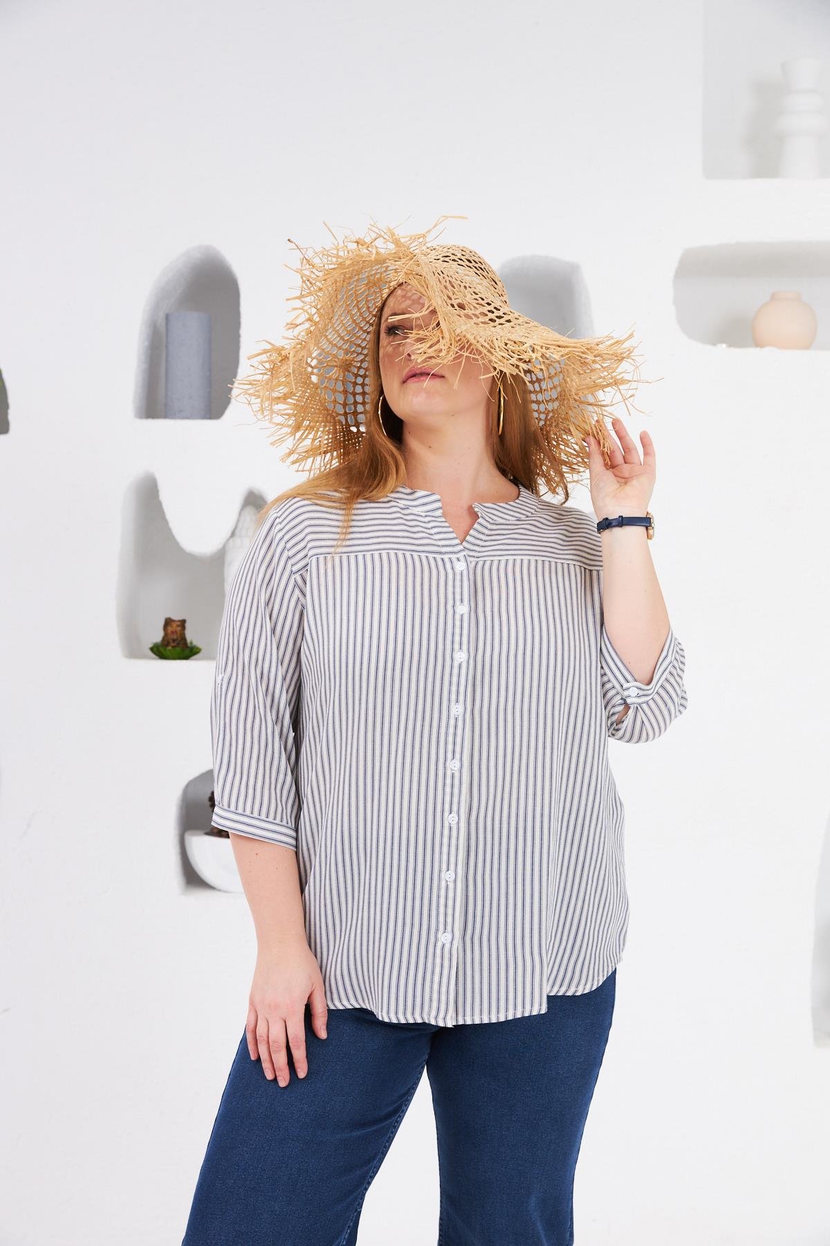 Çizgili Hakim Yaka Büyük Beden Gömlek Krem