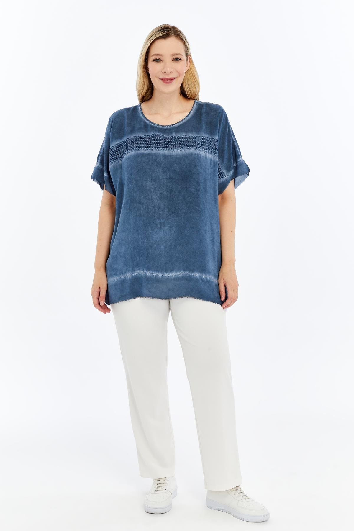 Dantel Detaylı Büyük Beden Yıkamalı Bluz İndigo