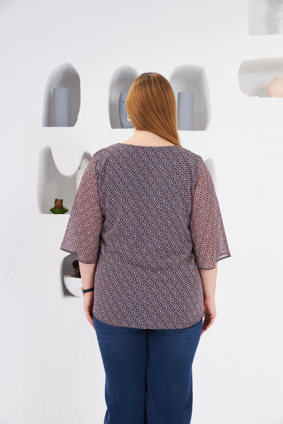 Desenli V Yaka Büyük Beden Şifon Bluz Lacivert