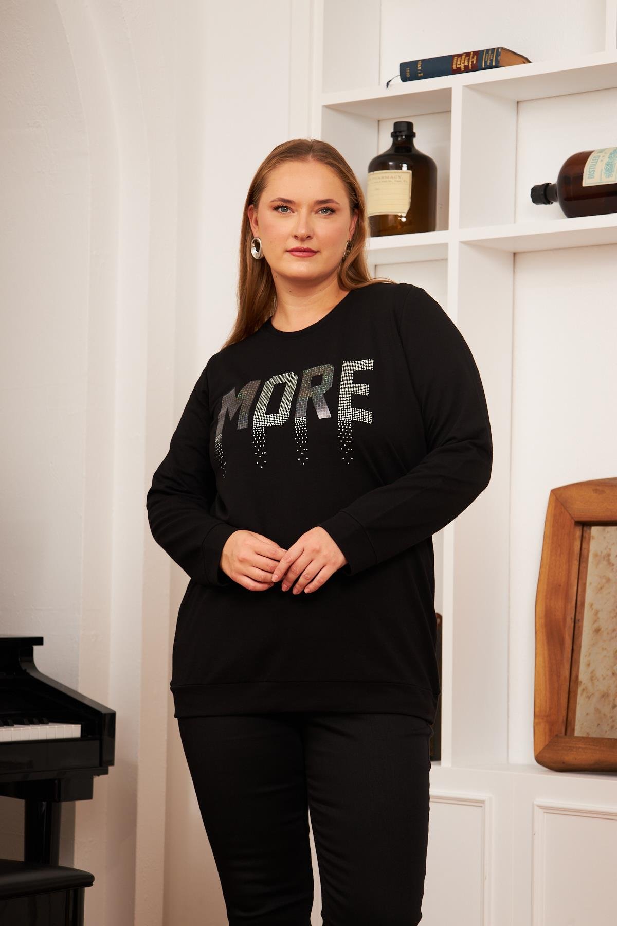 Büyük Beden Taş Baskılı Sweatshirt Siyah
