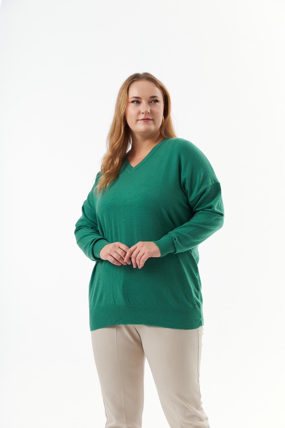  Büyük Beden V Yaka Triko Kazak Yeşil